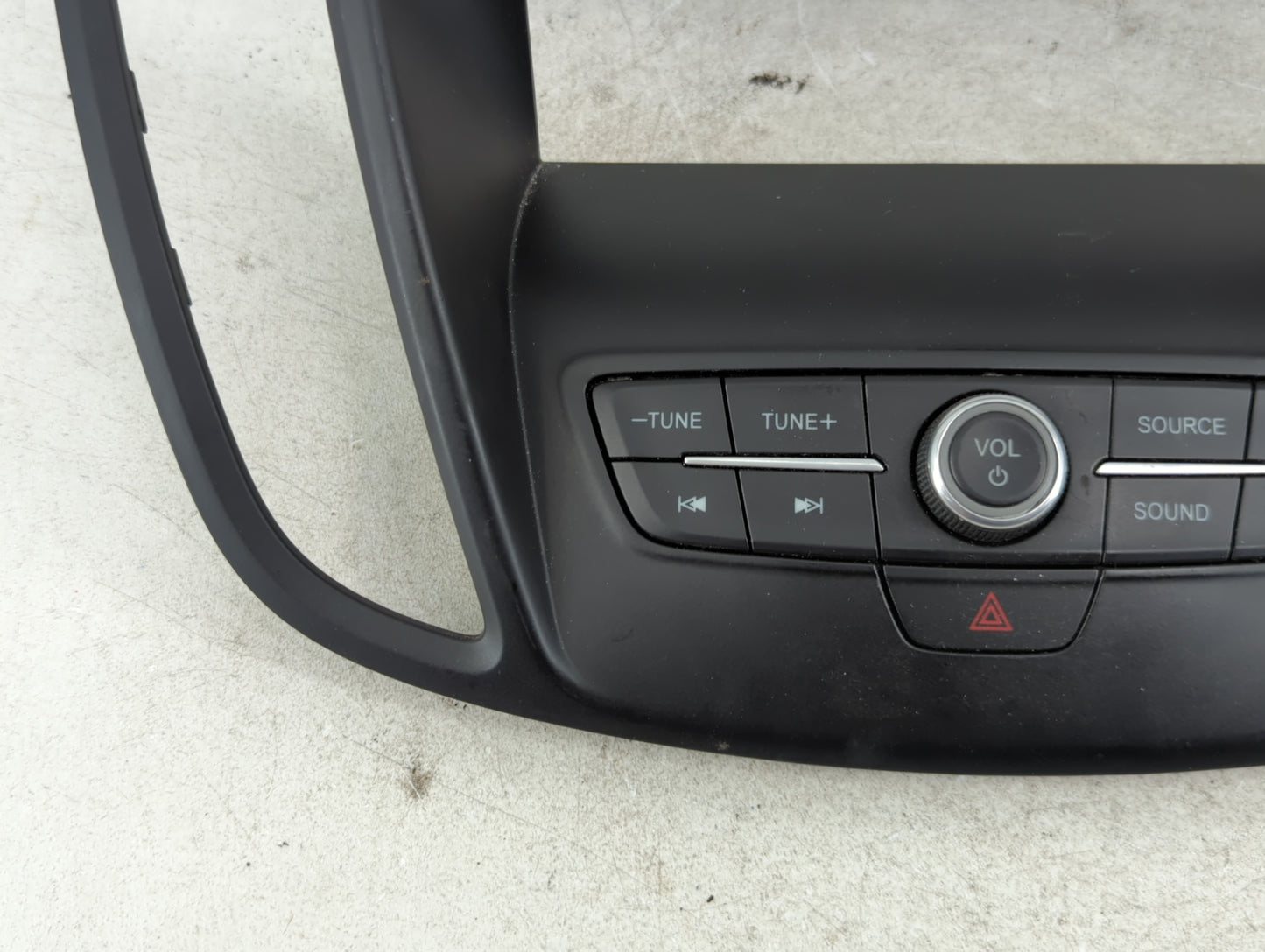 2017-2019 Ford Escape Radio AM FM Cd Player Receiver Replacement P/N:F1CT 18K811 HC Fits Fits 2017 2018 2019 OEM Used Auto P