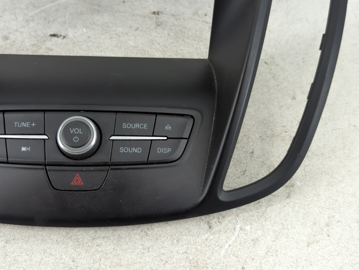 2017-2019 Ford Escape Radio AM FM Cd Player Receiver Replacement P/N:F1CT 18K811 HC Fits Fits 2017 2018 2019 OEM Used Auto P