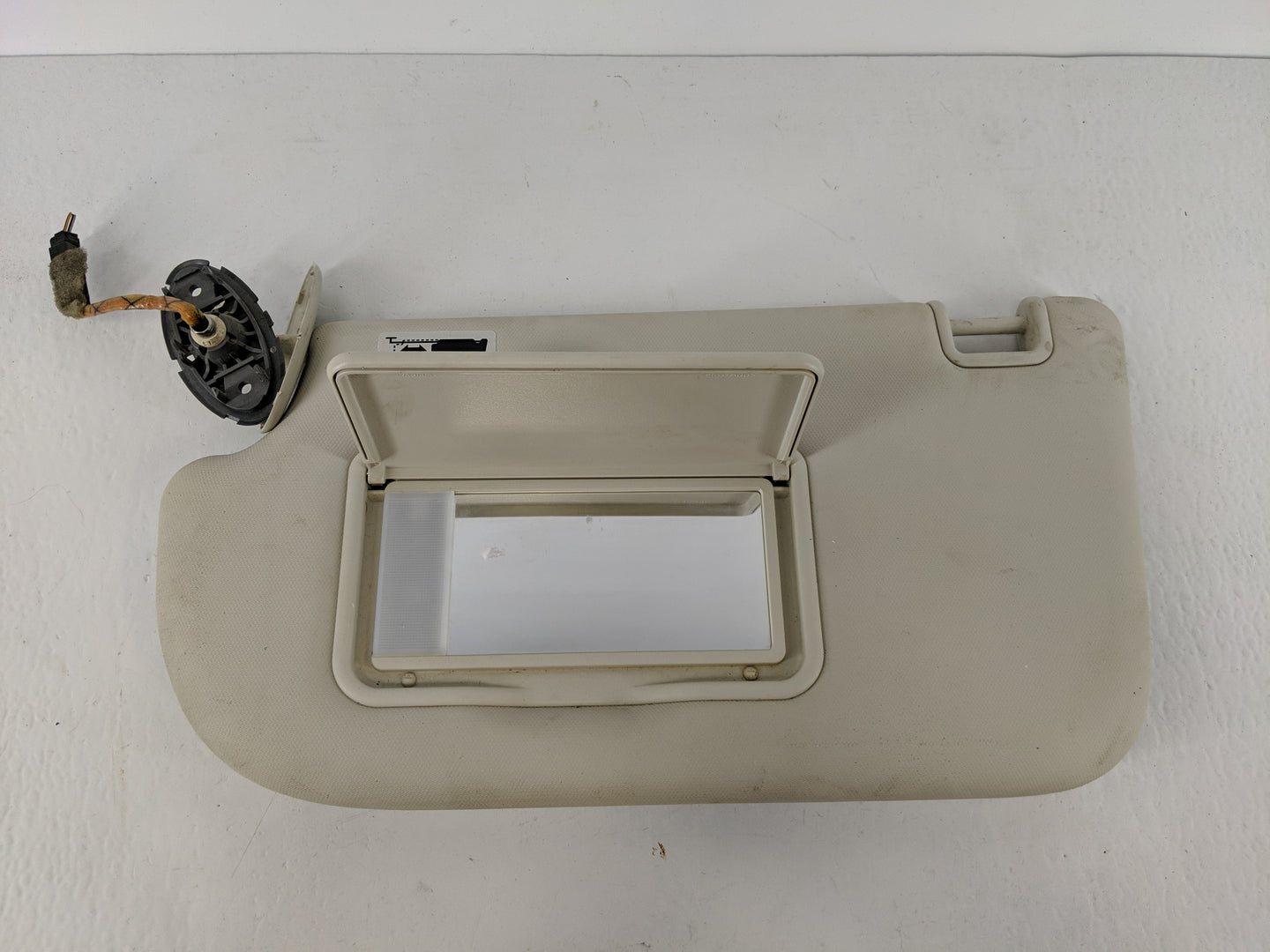 2013-2019 Ford Escape Sun Visor Shade Replacement Driver Left Mirror Fits Fits 2013 2014 2015 2016 2017 2018 2019 OEM Used A