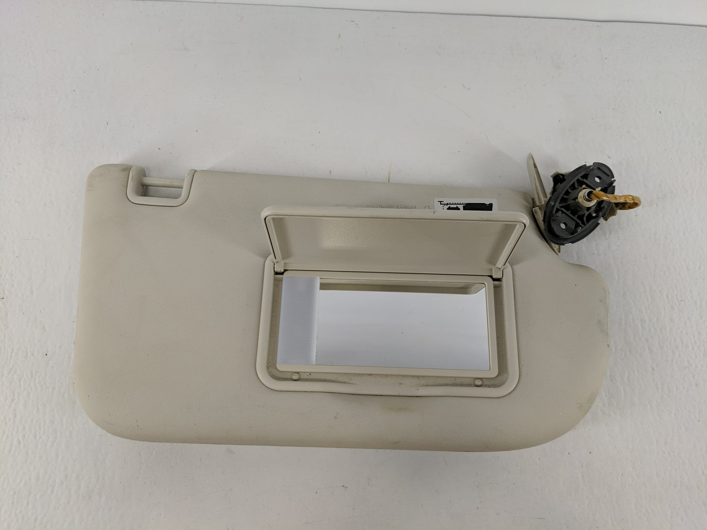 2013-2019 Ford Escape Sun Visor Shade Replacement Passenger Right Mirror Fits Fits 2013 2014 2015 2016 2017 2018 2019 OEM Us