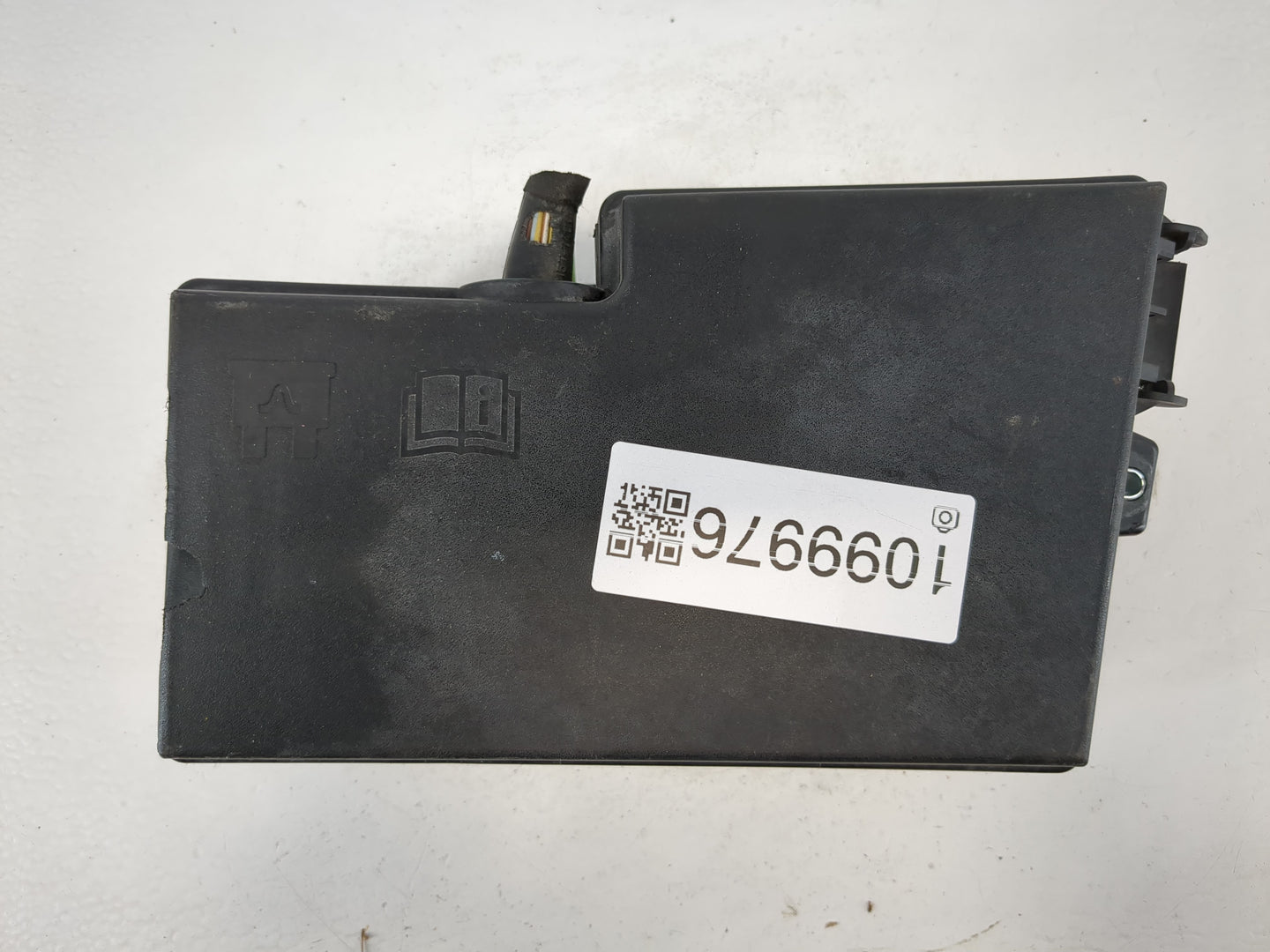 2018 Ford Escape Fusebox Fuse Box Panel Relay Module P/N:AV6T-14A067-AD Fits OEM Used Auto Parts - Oemusedautoparts1.com