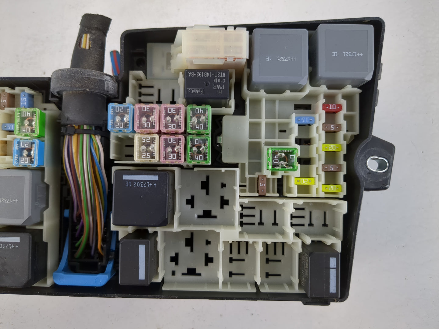 2018 Ford Escape Fusebox Fuse Box Panel Relay Module P/N:AV6T-14A067-AD Fits OEM Used Auto Parts - Oemusedautoparts1.com