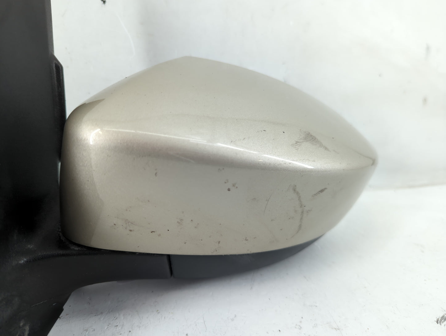 2017-2019 Ford Escape Driver Side View Mirror - Left Door Mirror OEM Used - Oemusedautoparts1.com