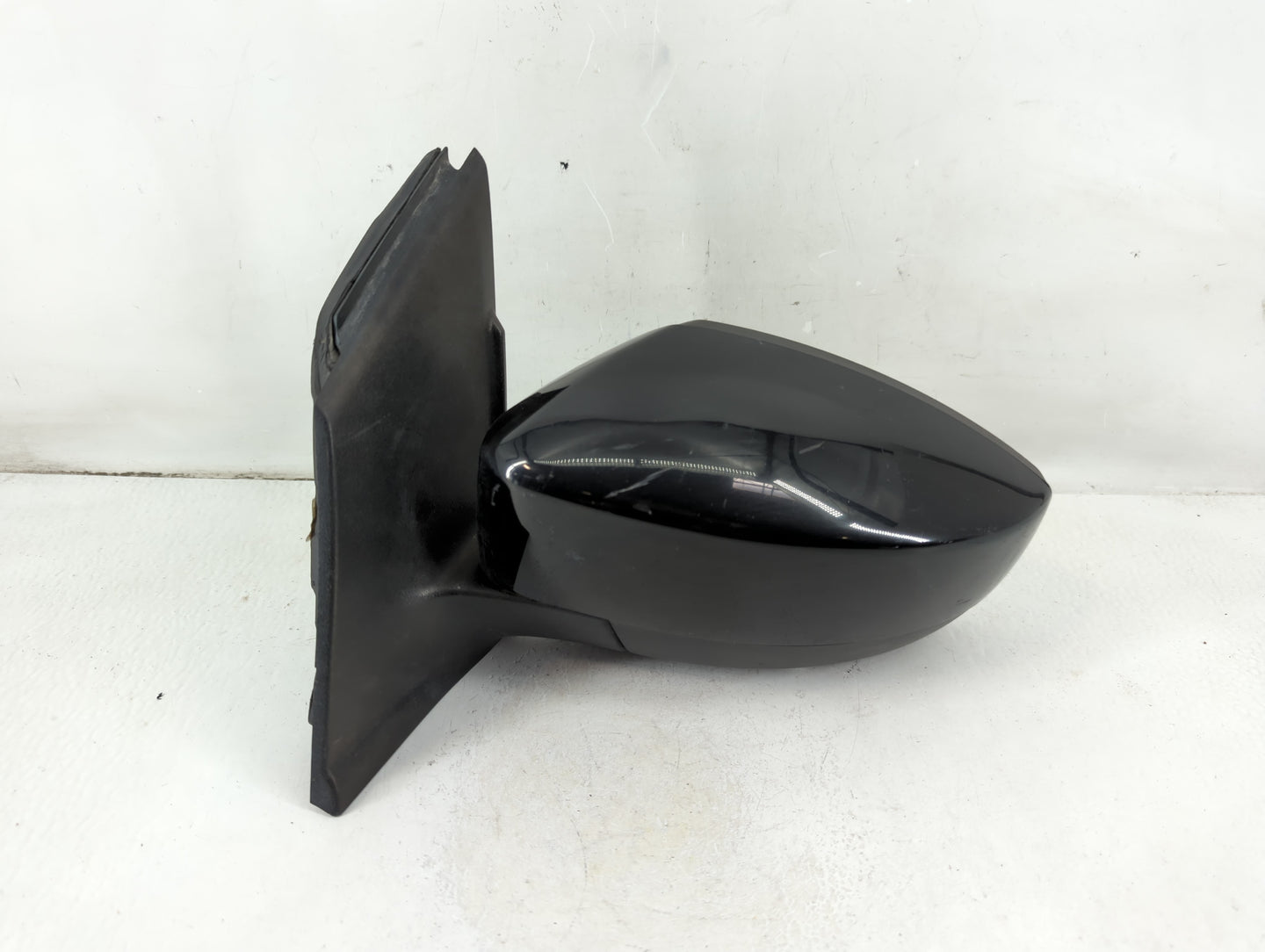 2018 Ford Escape Driver Side View Mirror - Left Door Mirror OEM Used - Oemusedautoparts1.com