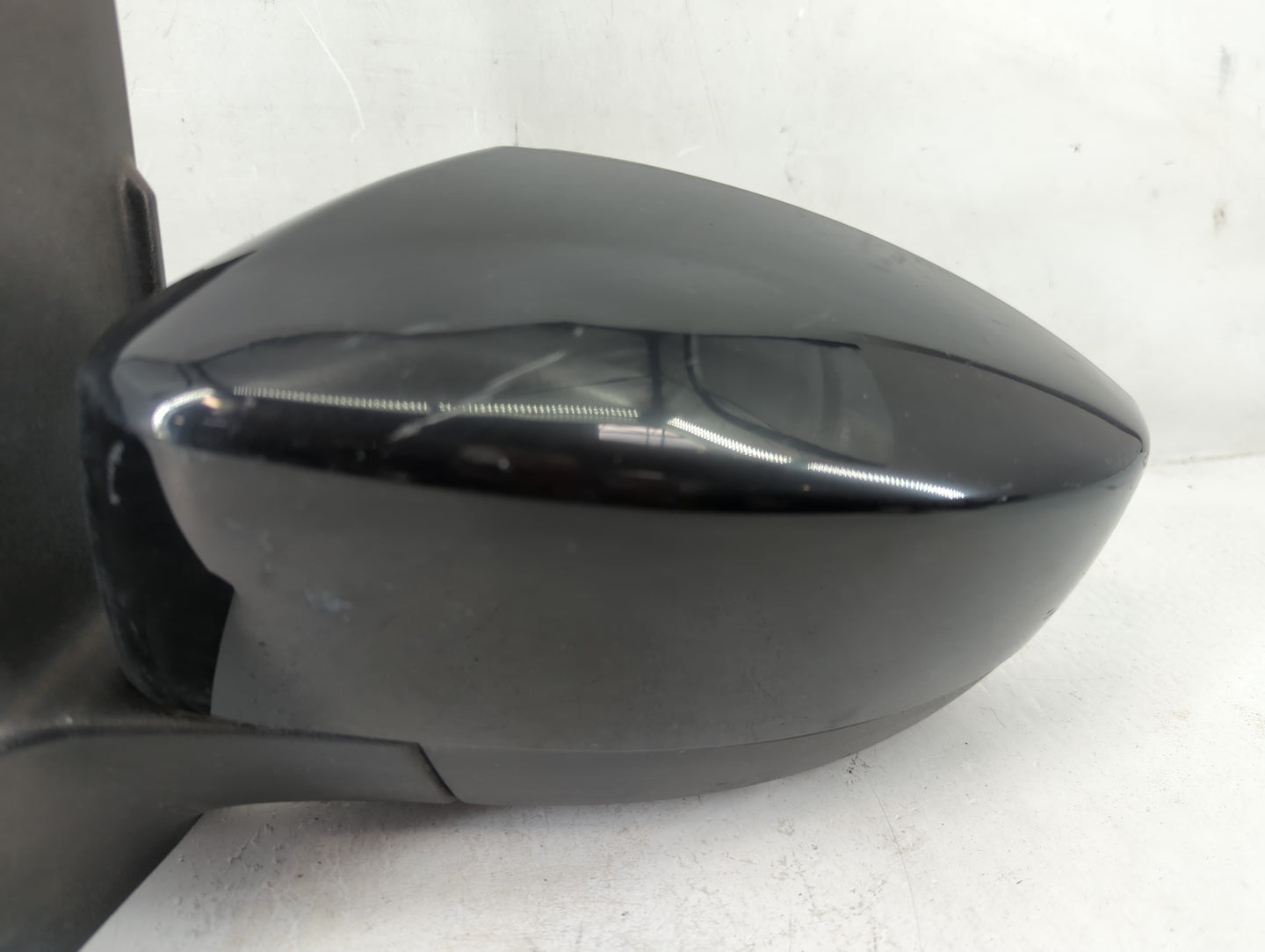 2018 Ford Escape Driver Side View Mirror - Left Door Mirror OEM Used - Oemusedautoparts1.com