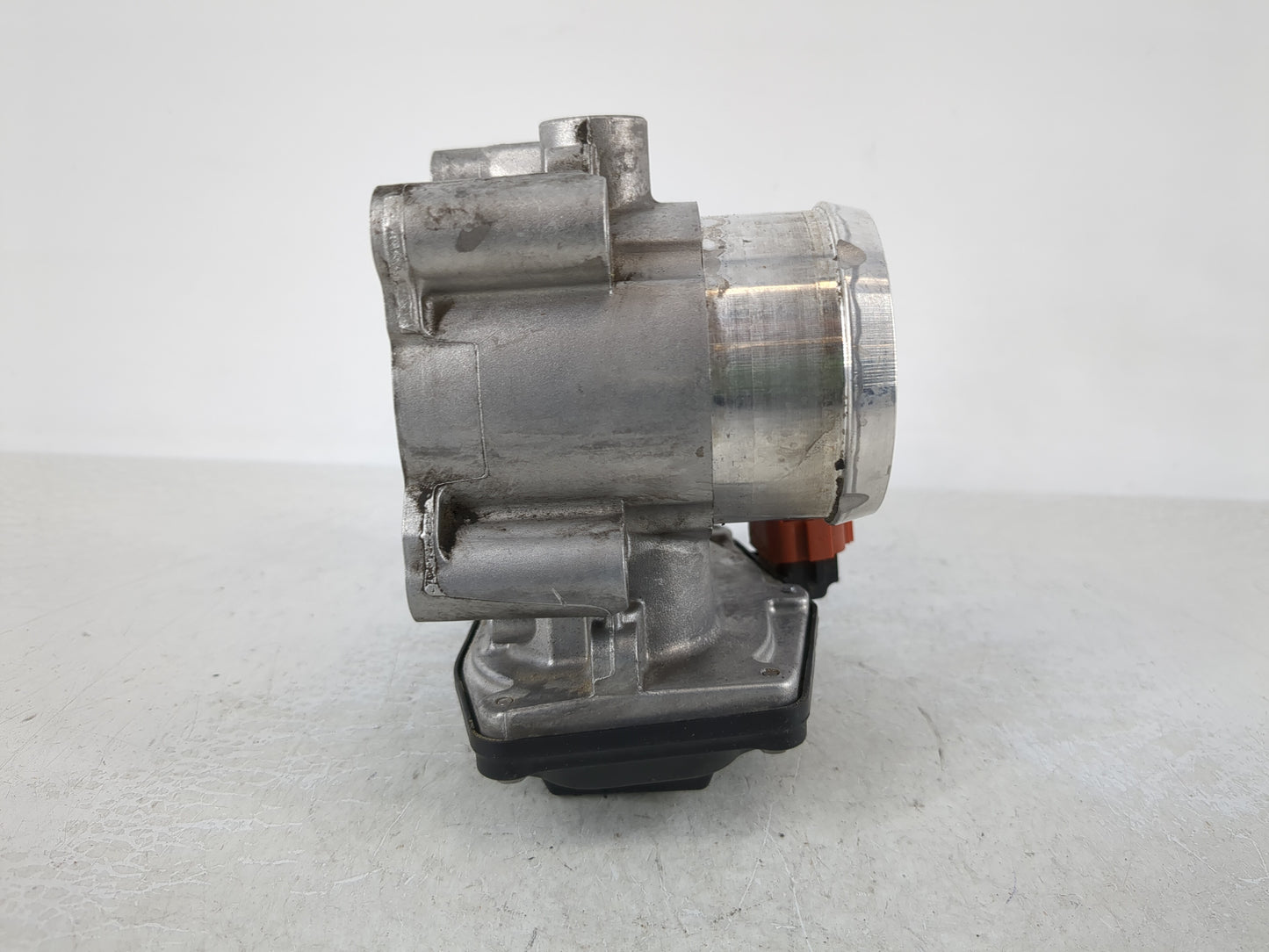 2017-2019 Ford Escape Throttle Body P/N:DS7G-9F991-CA Fits Fits 2014 2015 2016 2017 2018 2019 2020 OEM Used Auto Parts - Oem