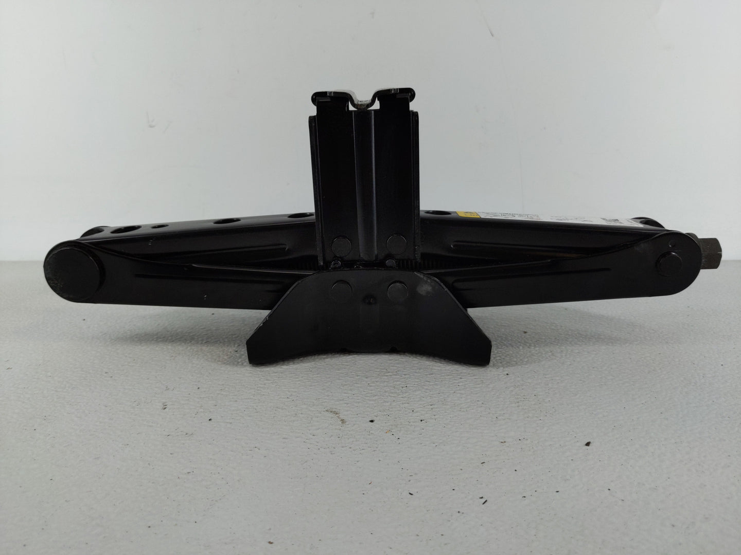 2018 Ford Escape Spare Scissor Car Jack - Oemusedautoparts1.com