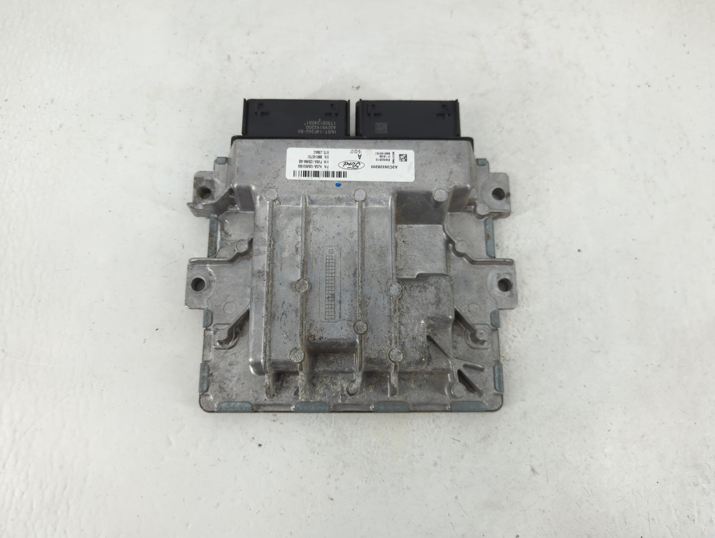 2017-2019 Ford Escape PCM Engine Control Computer ECU ECM PCU OEM P/N:HJ5A-12A650-MA Fits Fits 2017 2018 2019 OEM Used Auto 