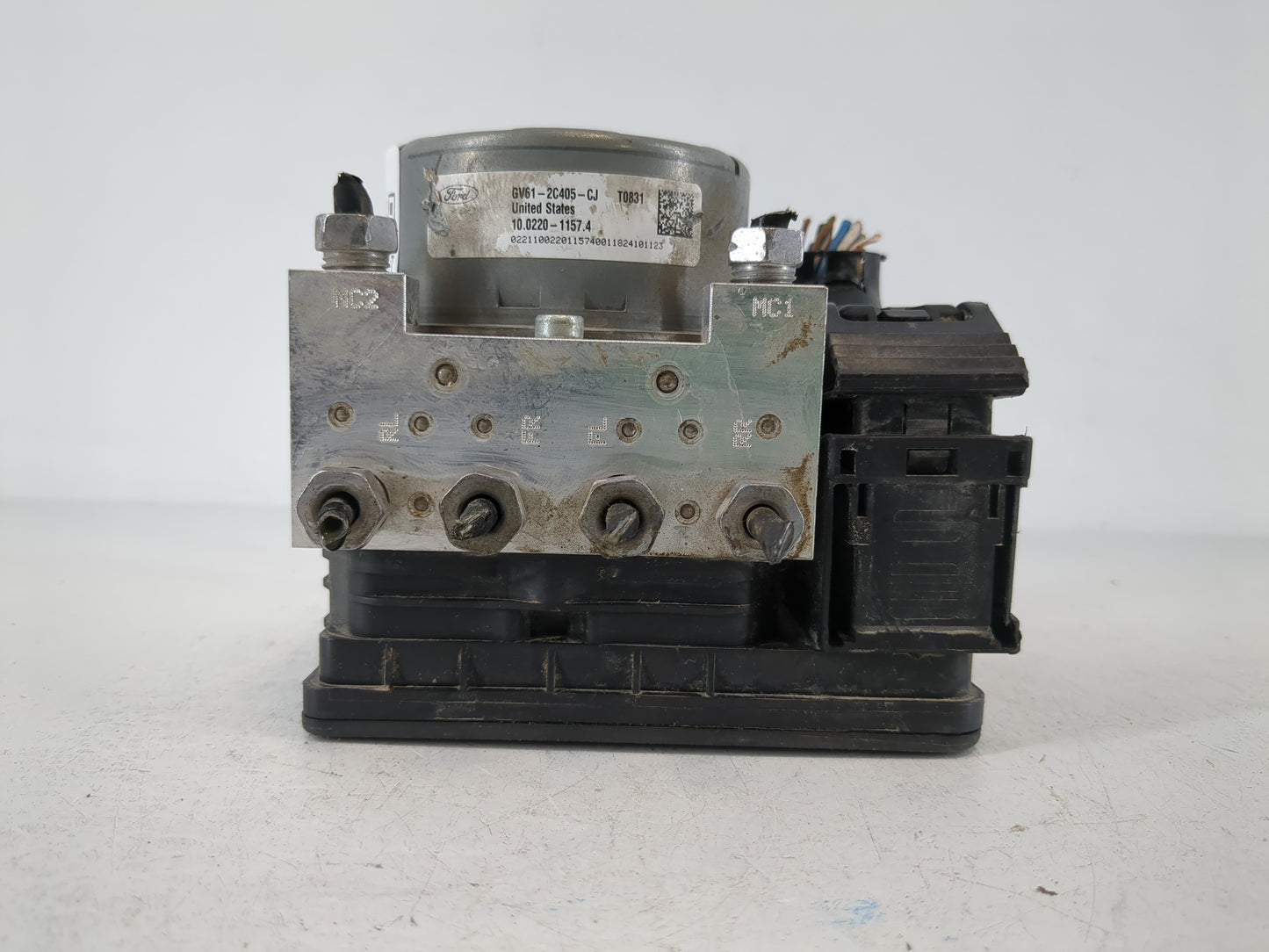 2017-2019 Ford Escape ABS Pump Control Module Replacement P/N:GV61-2C405-CJ Fits Fits 2017 2018 2019 OEM Used Auto Parts - O