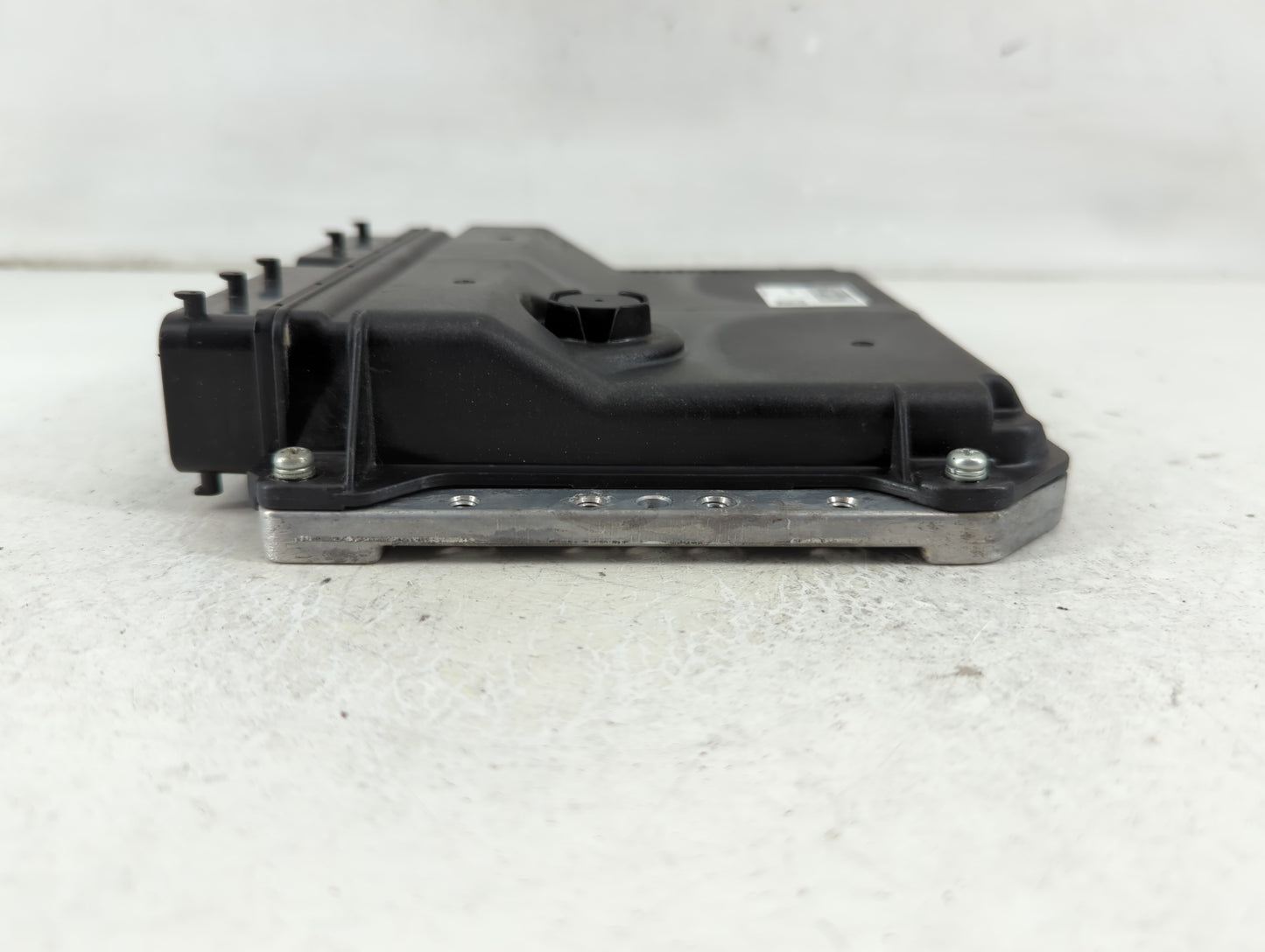 2017-2019 Ford Escape PCM Engine Control Computer ECU ECM PCU OEM P/N:89981-33070 Fits Fits 2017 2018 2019 OEM Used Auto Par