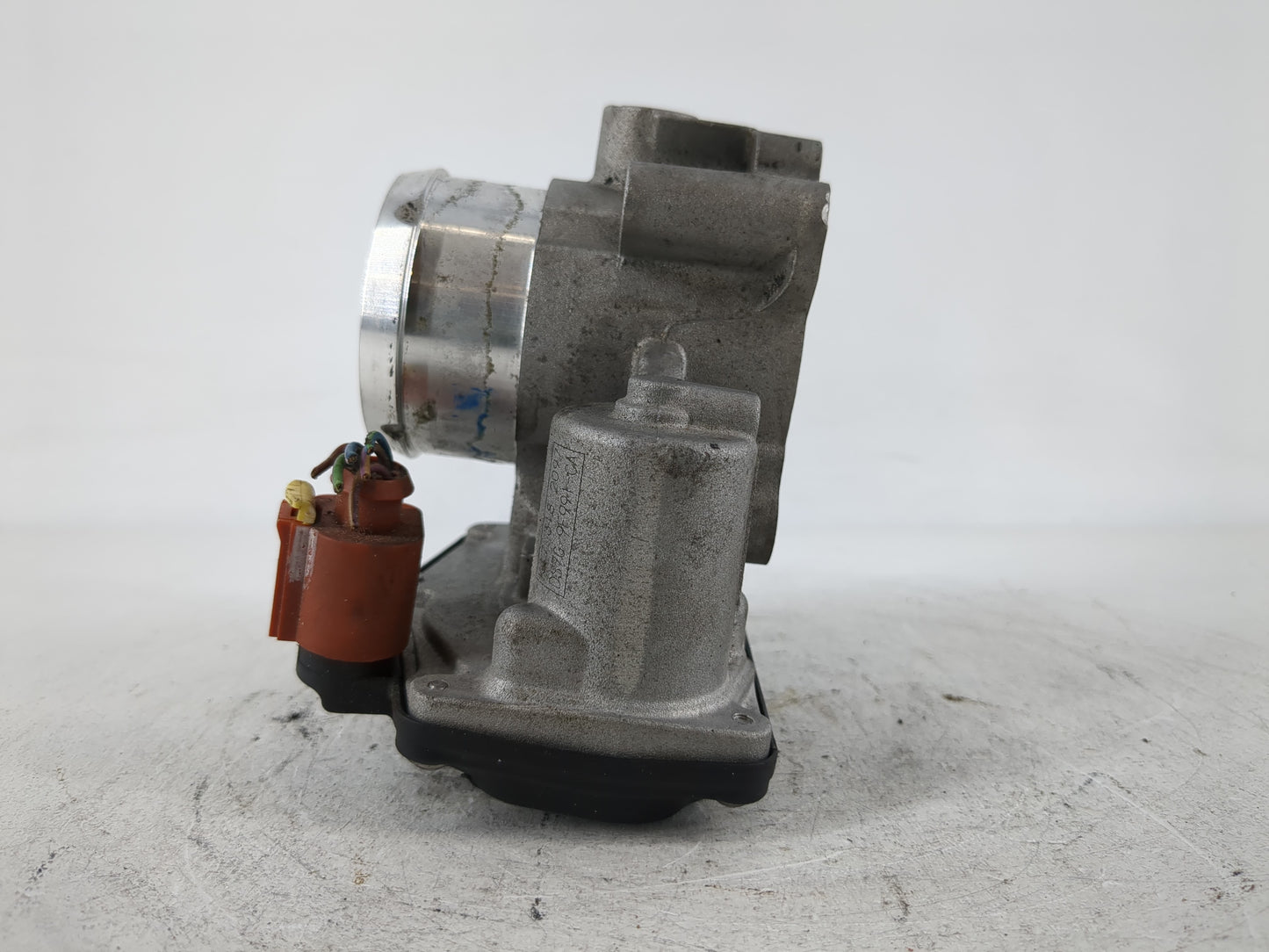 2017-2019 Ford Escape Throttle Body P/N:DS7G-9F991-CA Fits Fits 2014 2015 2016 2017 2018 2019 2020 OEM Used Auto Parts - Oem