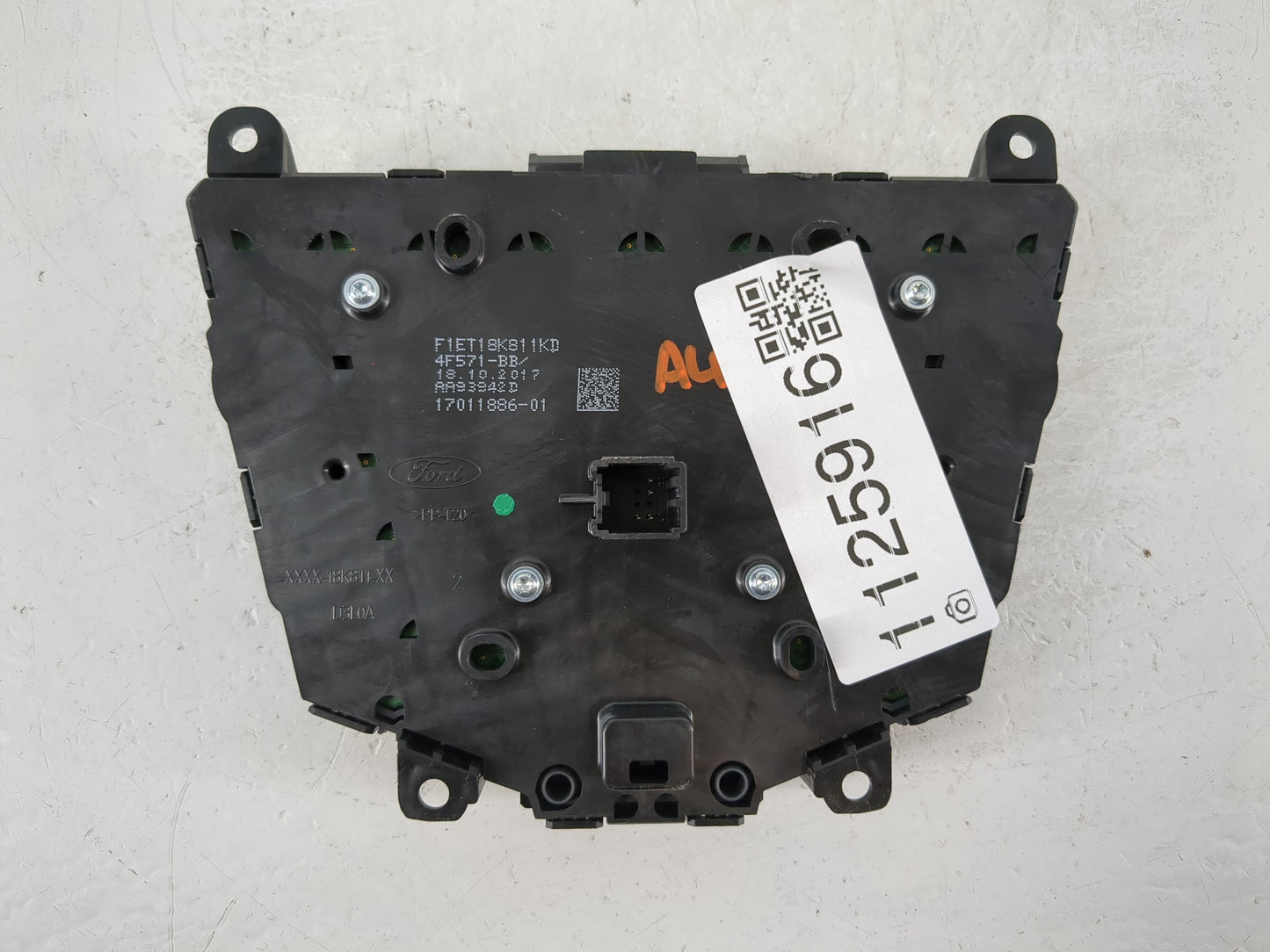 2017-2019 Ford Escape Radio AM FM Cd Player Receiver Replacement P/N:F1ET-18K811 KD Fits Fits 2015 2016 2017 2018 2019 OEM U
