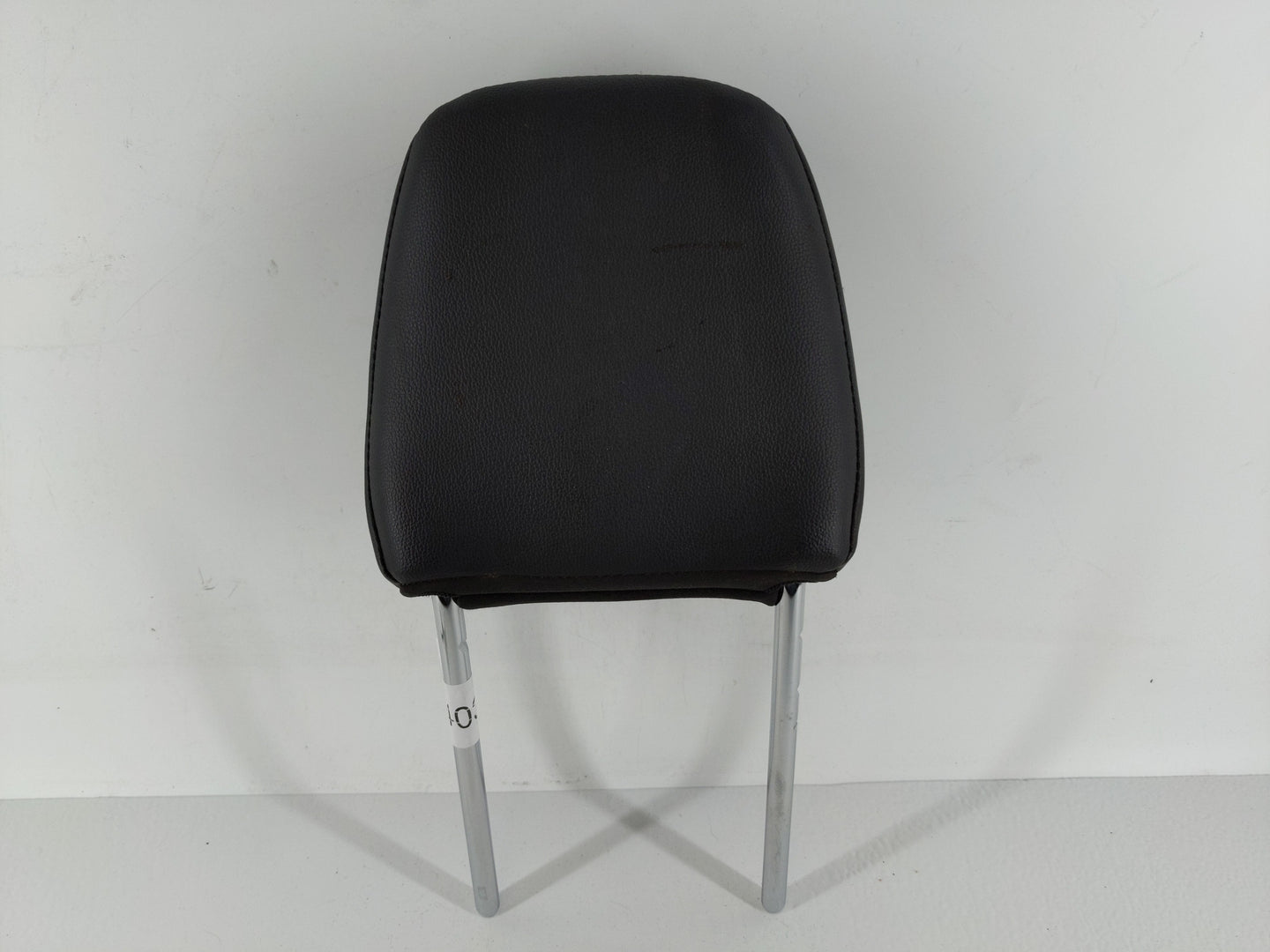 2016-2019 Ford Escape Headrest Head Rest Front Driver Passenger Seat Fits Fits 2016 2017 2018 2019 OEM Used Auto Parts - Oem