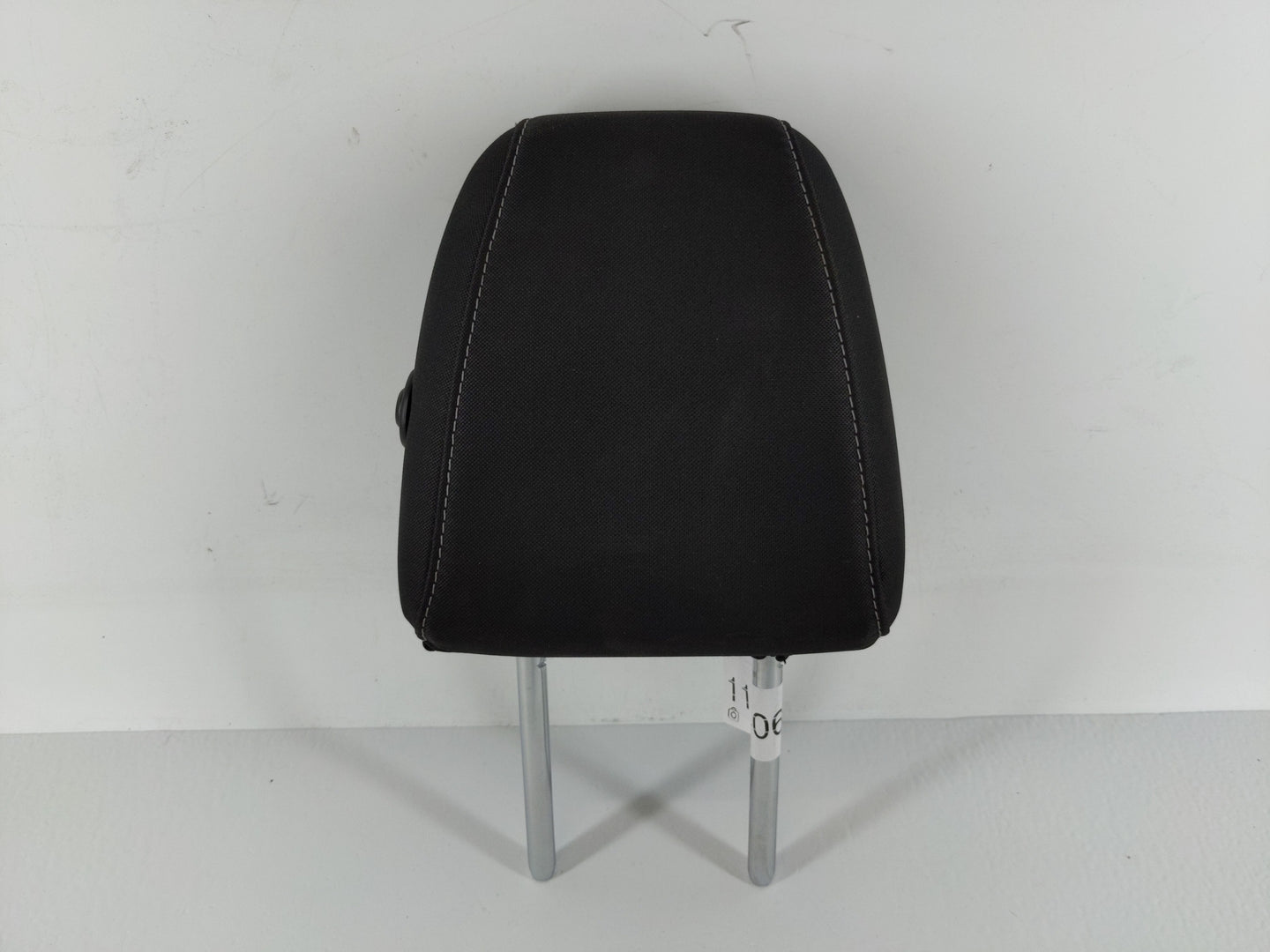 2016-2019 Ford Escape Headrest Head Rest Front Driver Passenger Seat Fits Fits 2016 2017 2018 2019 OEM Used Auto Parts - Oem