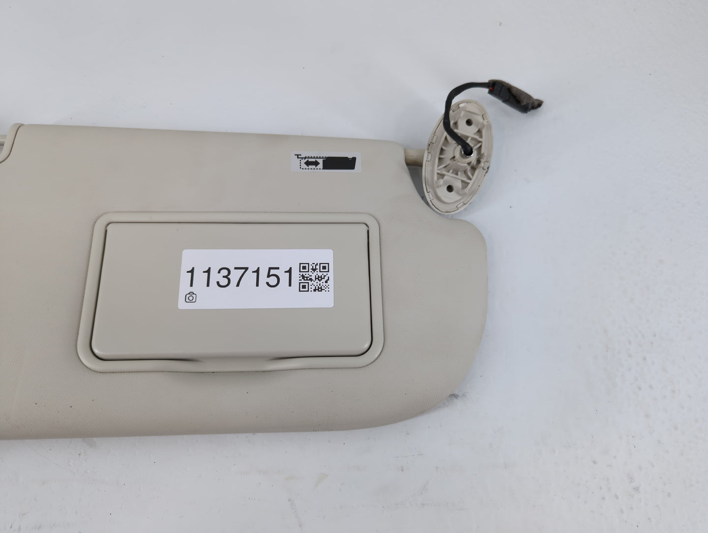 2013-2019 Ford Escape Sun Visor Shade Replacement Passenger Right Mirror Fits Fits 2013 2014 2015 2016 2017 2018 2019 OEM Us