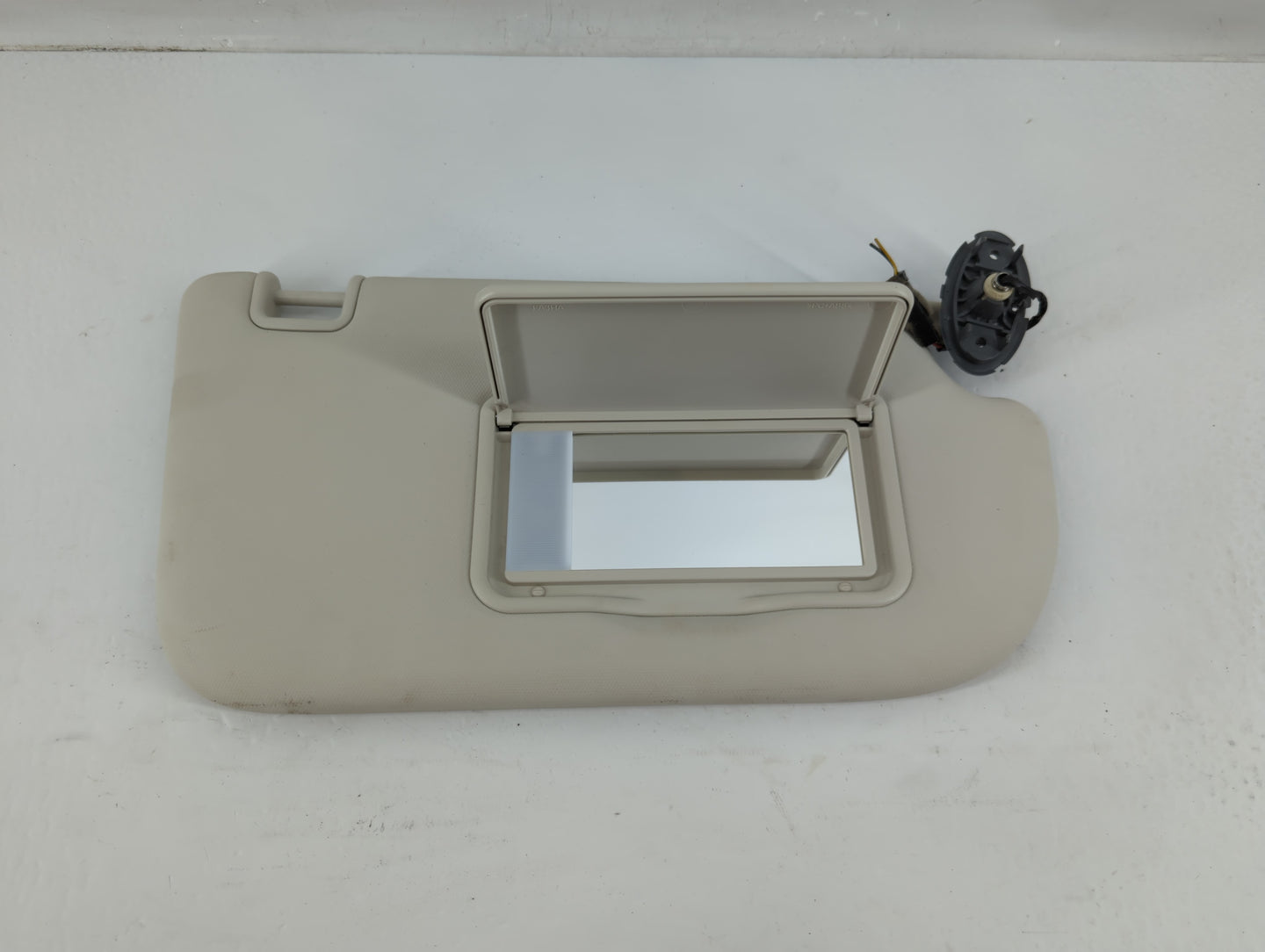 2013-2019 Ford Escape Sun Visor Shade Replacement Passenger Right Mirror Fits Fits 2013 2014 2015 2016 2017 2018 2019 OEM Us