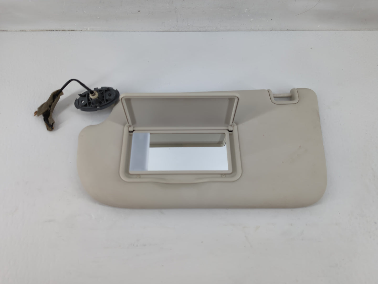 2013-2019 Ford Escape Sun Visor Shade Replacement Driver Left Mirror Fits Fits 2013 2014 2015 2016 2017 2018 2019 OEM Used A