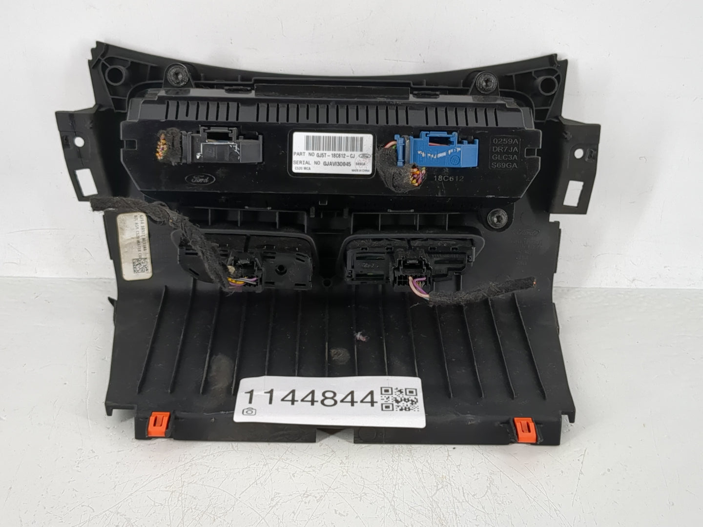 2018-2019 Ford Escape Climate Control Module Temperature AC/Heater Replacement P/N:GJ5T-18C612-CJ Fits Fits 2018 2019 OEM Us