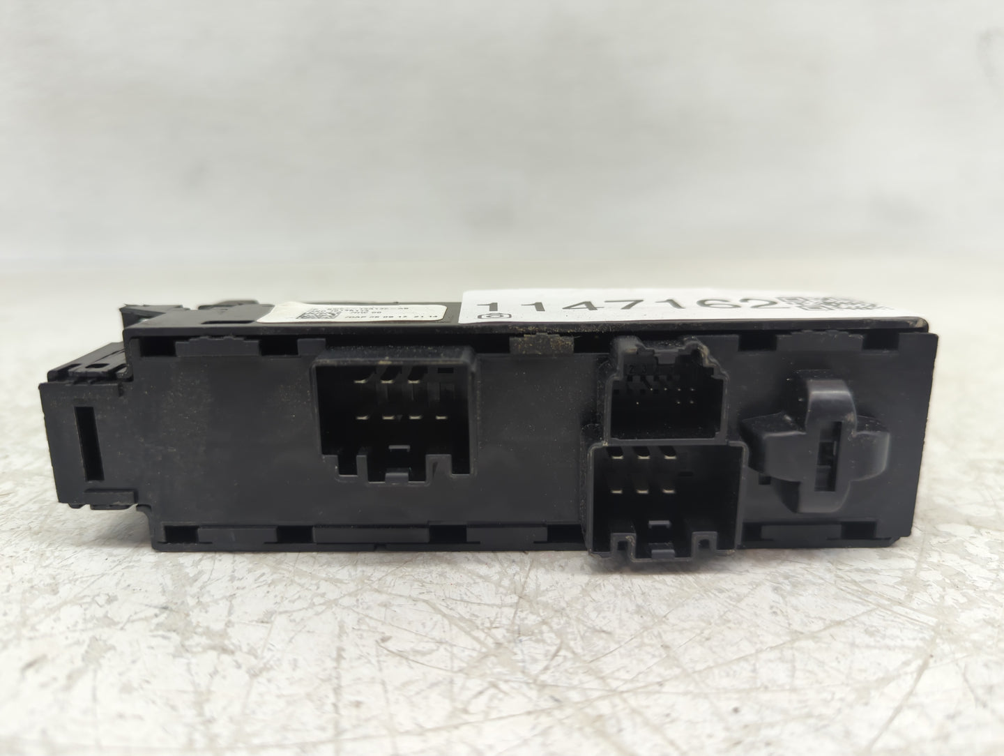 2013-2019 Ford Escape Master Power Window Switch Replacement Driver Side Left P/N:BM5T-14A132-AB Fits OEM Used Auto Parts - 