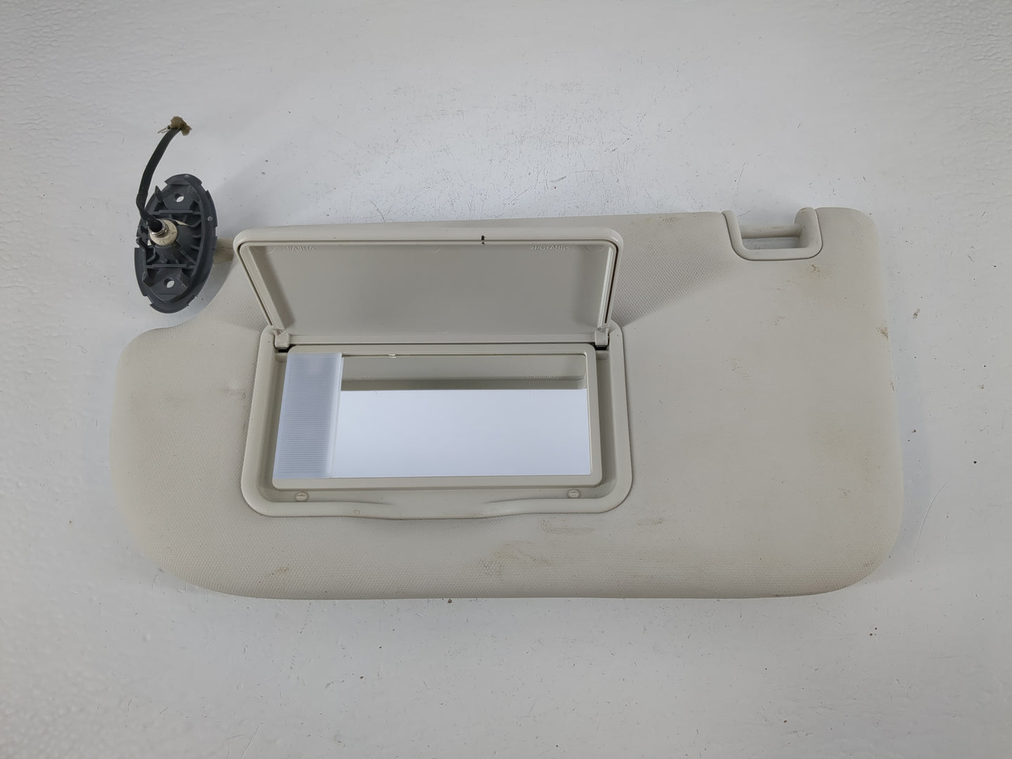 2013-2019 Ford Escape Sun Visor Shade Replacement Driver Left Mirror Fits Fits 2013 2014 2015 2016 2017 2018 2019 OEM Used A