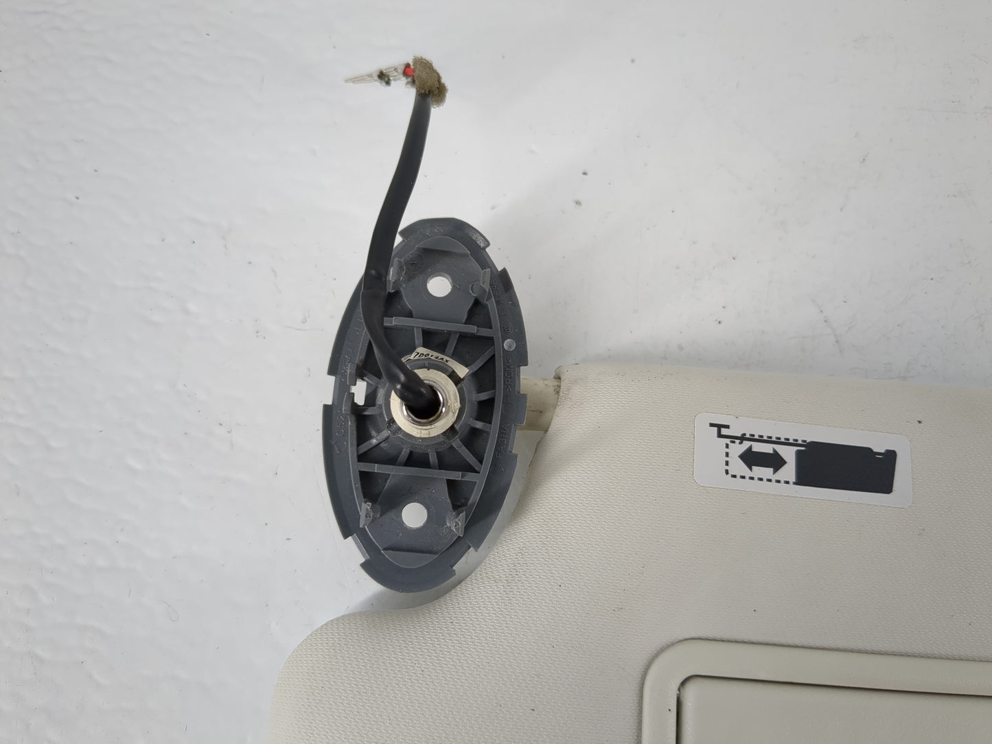 2013-2019 Ford Escape Sun Visor Shade Replacement Driver Left Mirror Fits Fits 2013 2014 2015 2016 2017 2018 2019 OEM Used A