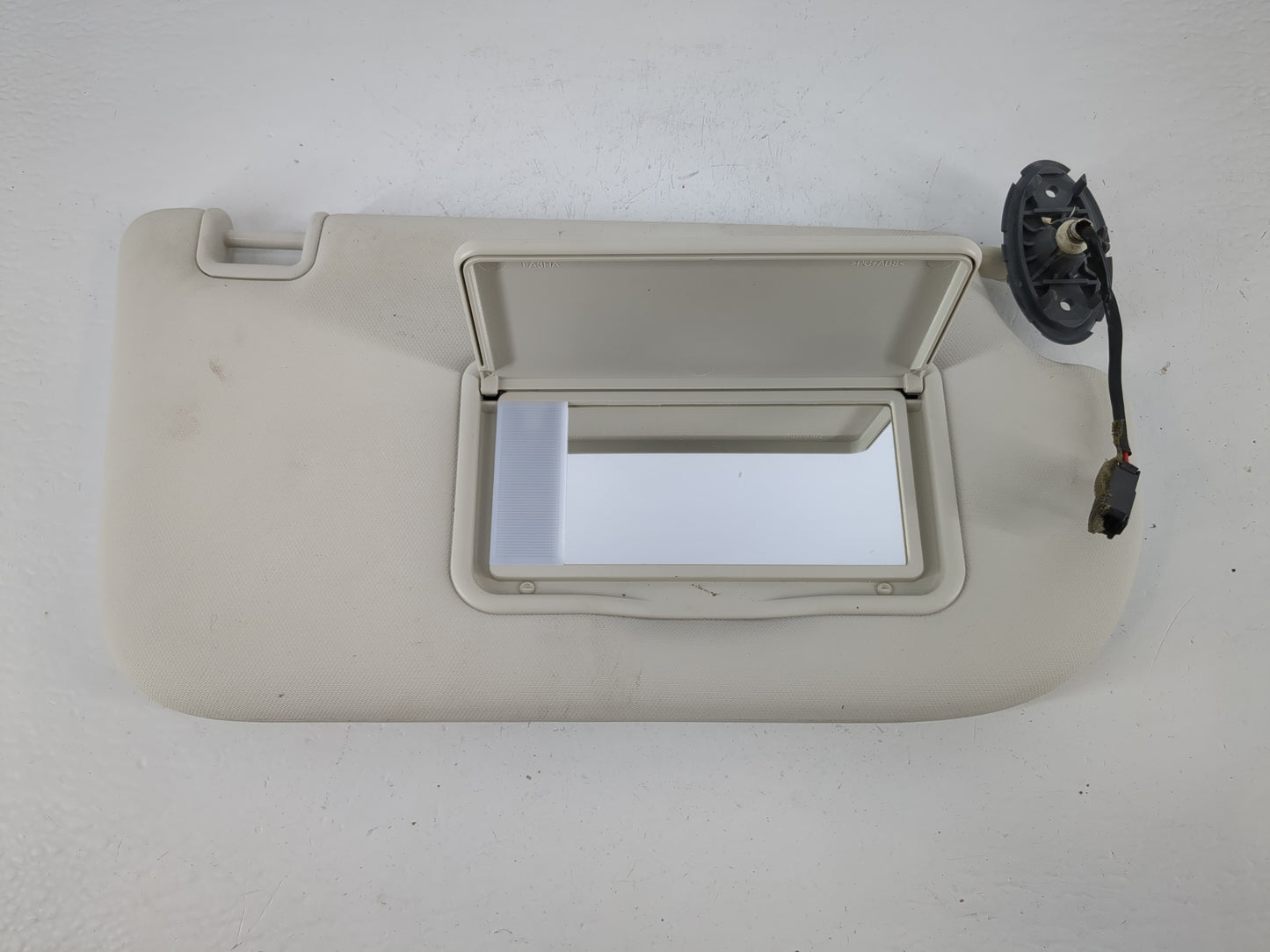 2013-2019 Ford Escape Sun Visor Shade Replacement Passenger Right Mirror Fits Fits 2013 2014 2015 2016 2017 2018 2019 OEM Us