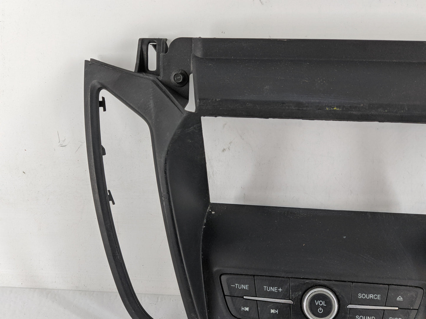 2017-2019 Ford Escape Radio AM FM Cd Player Receiver Replacement P/N:F1CT 18K811 HC Fits Fits 2017 2018 2019 OEM Used Auto P