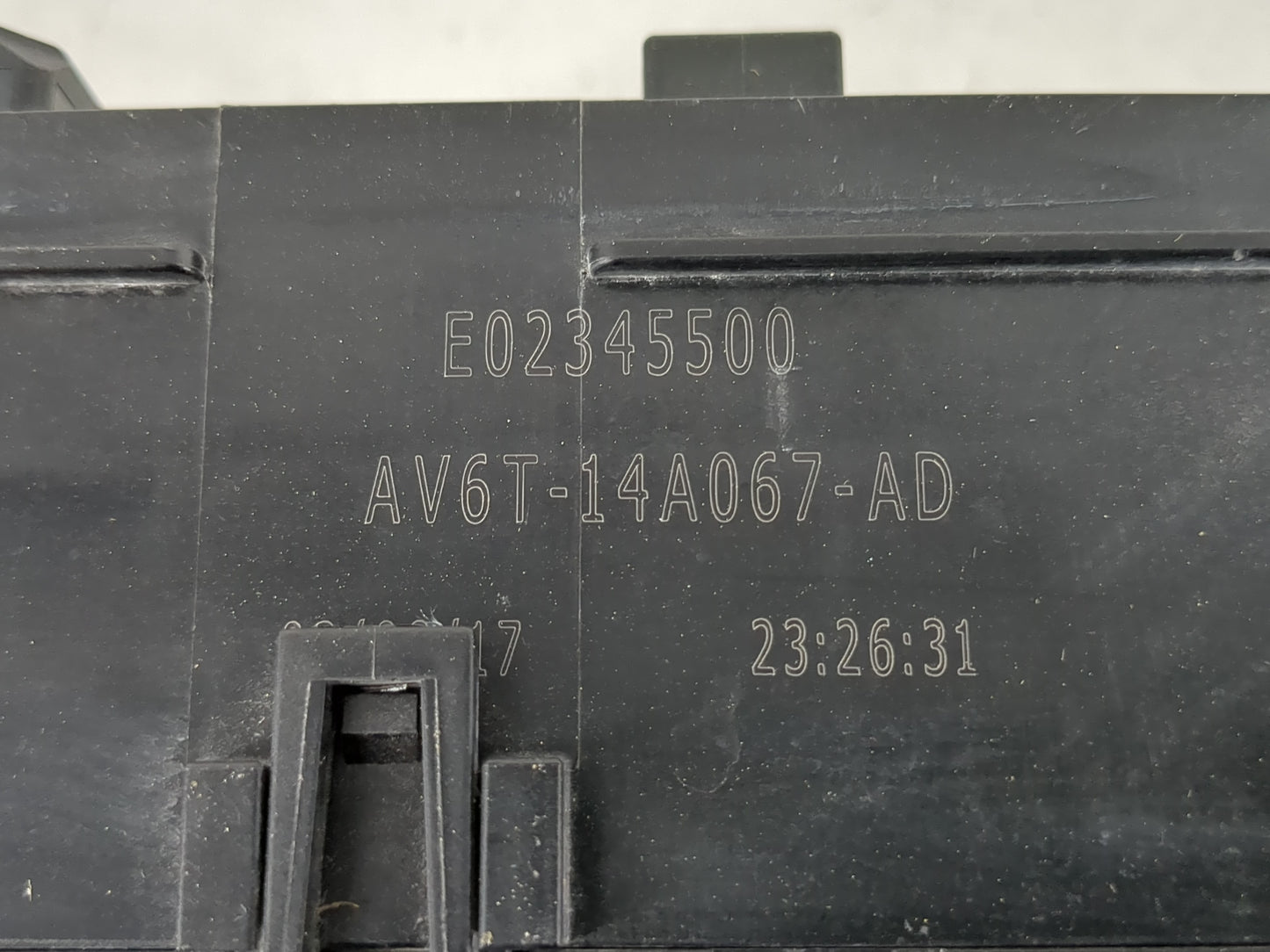 2018 Ford Escape Fusebox Fuse Box Panel Relay Module P/N:AV6T-14A067-AD Fits OEM Used Auto Parts - Oemusedautoparts1.com