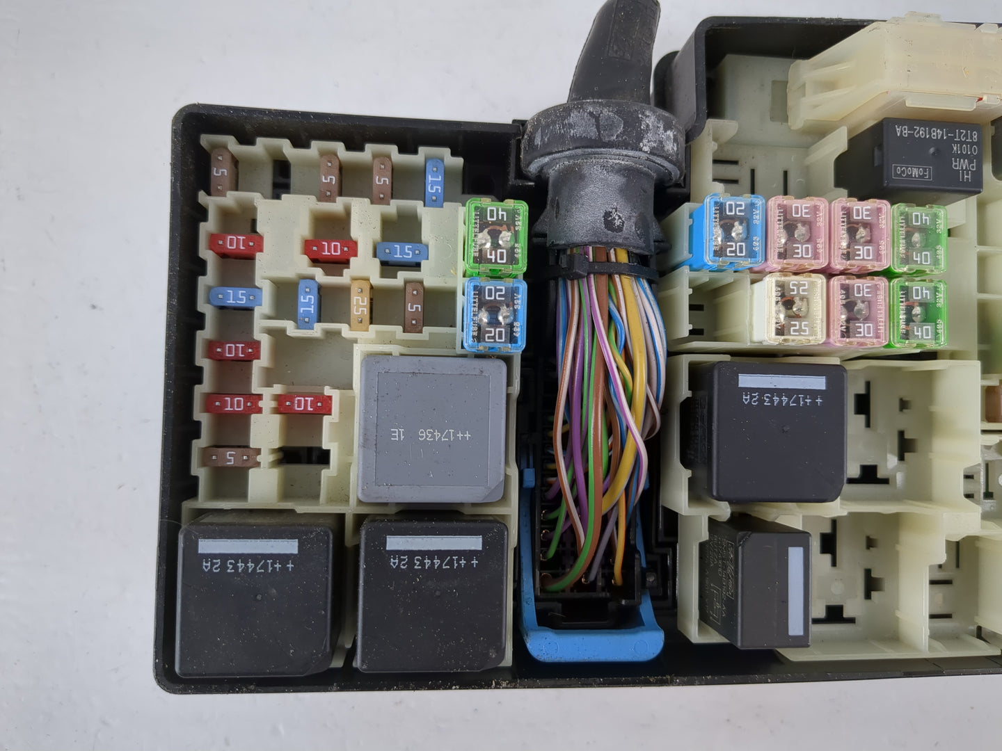 2018 Ford Escape Fusebox Fuse Box Panel Relay Module P/N:AV6T-14A067-AD Fits OEM Used Auto Parts - Oemusedautoparts1.com