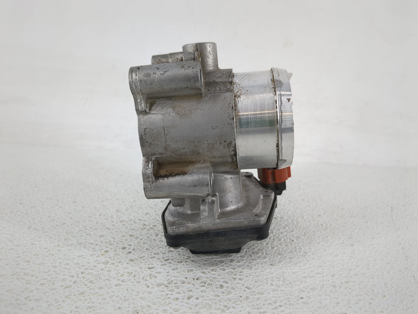 2017-2019 Ford Escape Throttle Body P/N:DS7G-9F991-CA Fits Fits 2014 2015 2016 2017 2018 2019 2020 OEM Used Auto Parts - Oem