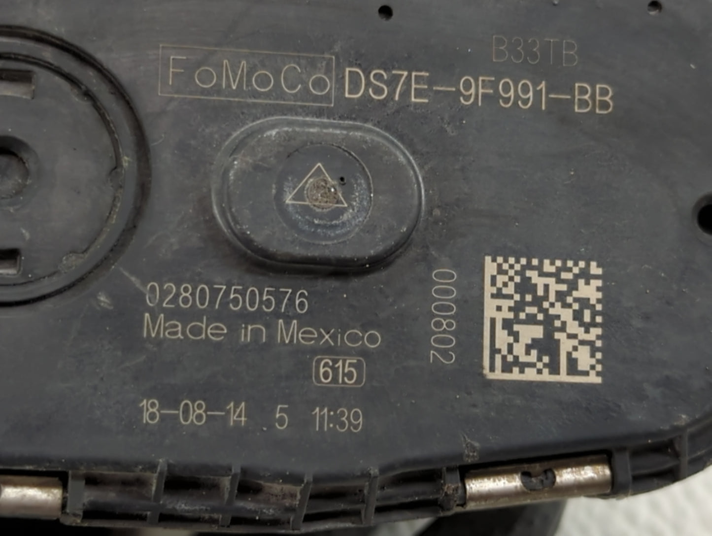 2017-2019 Ford Escape Throttle Body P/N:DS7E-9F991-BB Fits Fits 2014 2015 2016 2017 2018 2019 2020 2021 2022 OEM Used Auto P