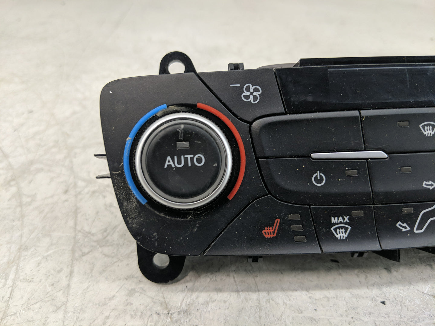 2017-2019 Ford Escape Climate Control Module Temperature AC/Heater Replacement P/N:GJ5T-18C612-CJ Fits Fits 2017 2018 2019 O