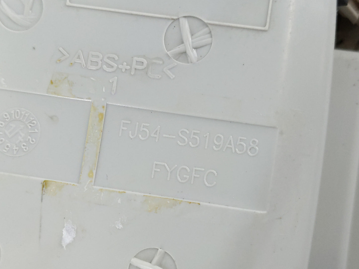 2018 Ford Escape Overhead Roof Console - Oemusedautoparts1.com