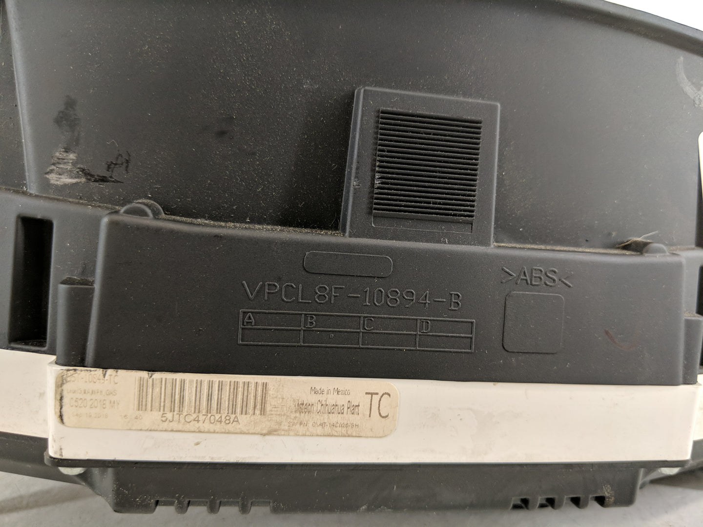 2018 Ford Escape Instrument Cluster Speedometer Gauges Fits OEM Used Auto Parts - Oemusedautoparts1.com