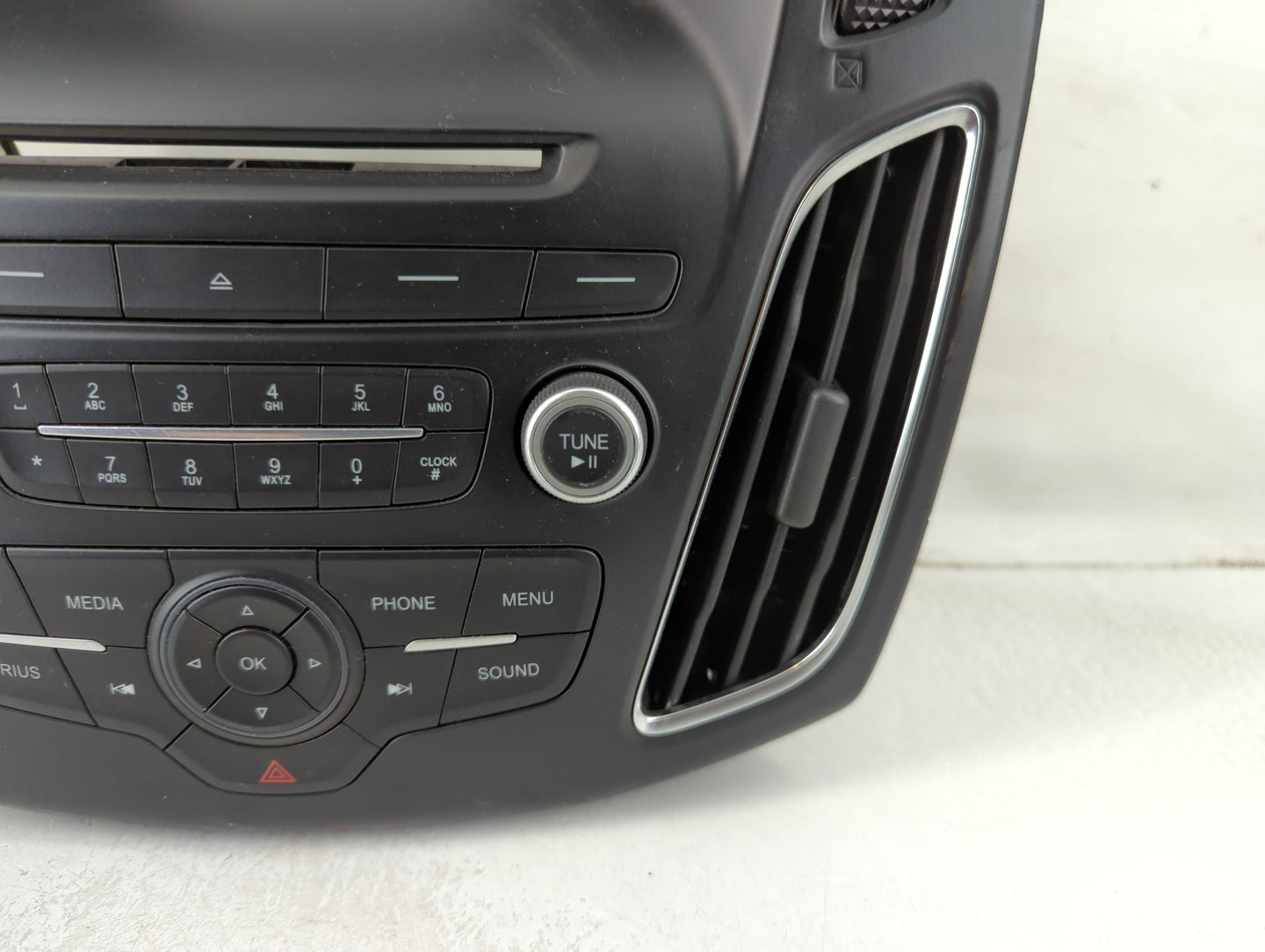 2015-2018 Ford Focus Radio Control Panel - Oemusedautoparts1.com