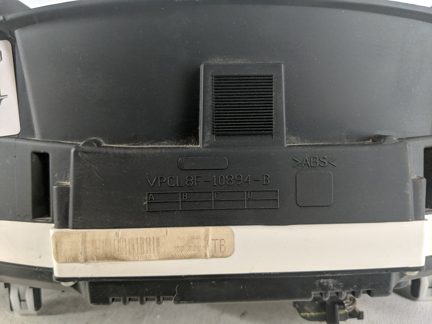 2018 Ford Escape Instrument Cluster Speedometer Gauges P/N:VPC;8F-10894-B Fits OEM Used Auto Parts - Oemusedautoparts1.com