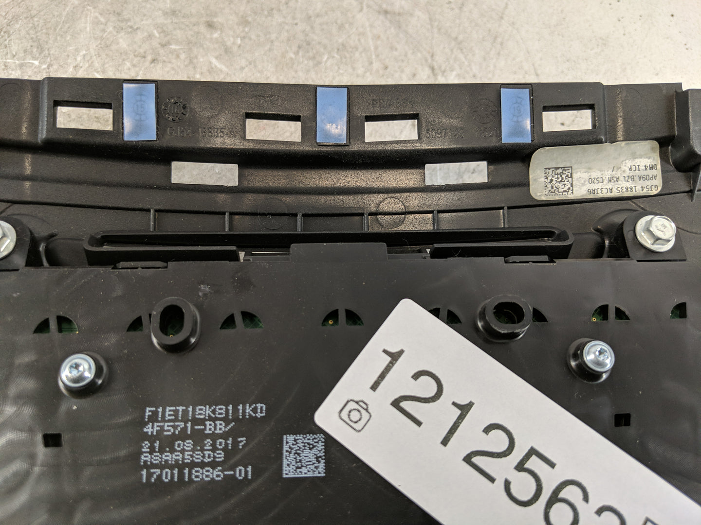 2017-2019 Ford Escape Radio AM FM Cd Player Receiver Replacement P/N:F1ET18K811LD Fits Fits 2015 2016 2017 2018 2019 OEM Use