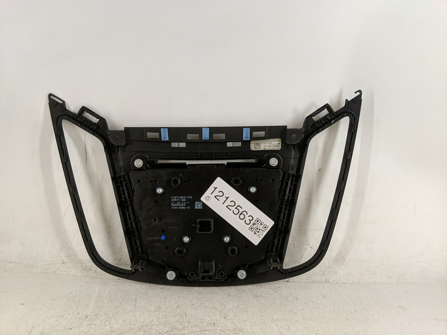 2017-2019 Ford Escape Radio AM FM Cd Player Receiver Replacement P/N:F1ET18K811LD Fits Fits 2015 2016 2017 2018 2019 OEM Use