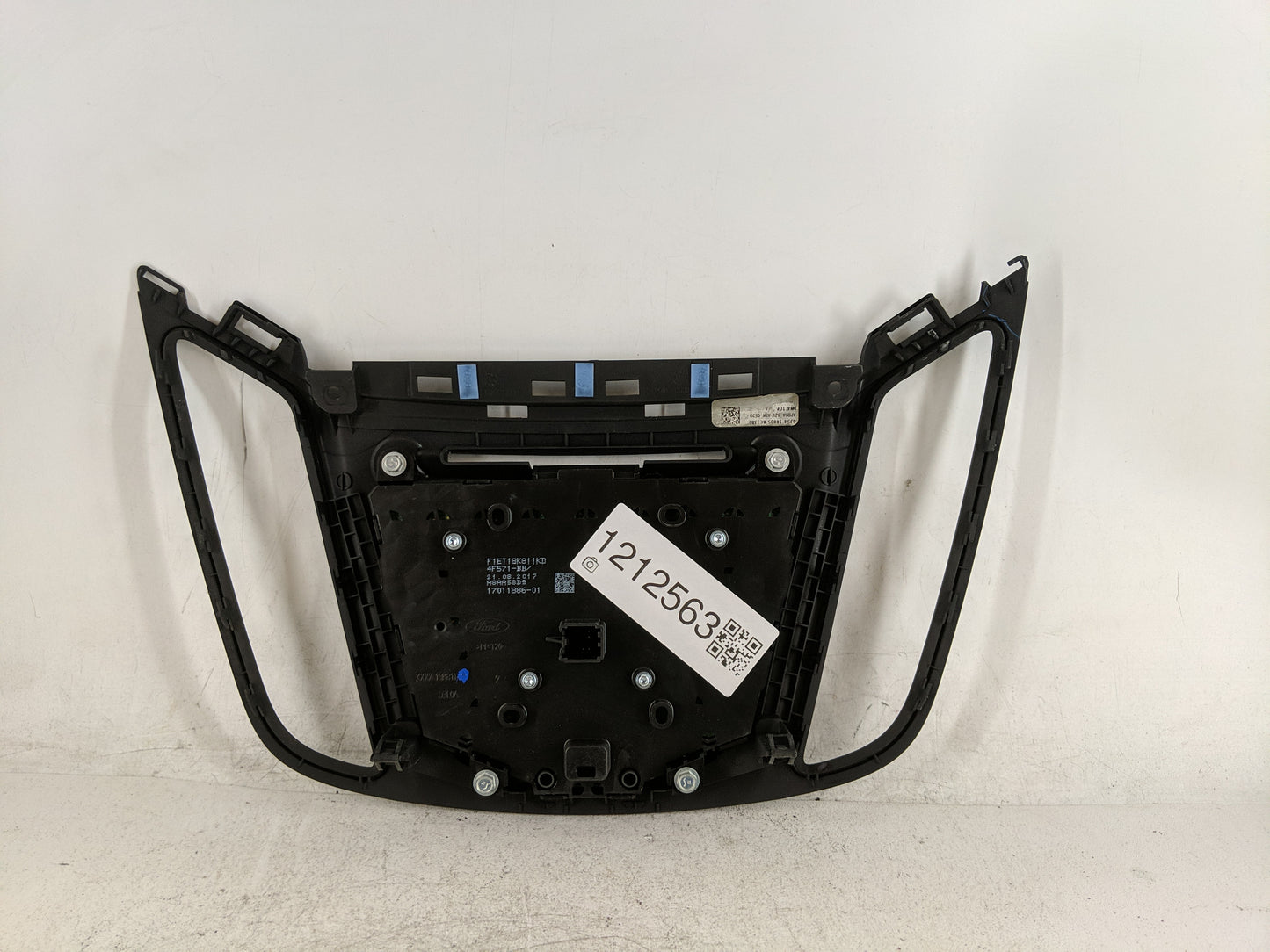 2017-2019 Ford Escape Radio AM FM Cd Player Receiver Replacement P/N:F1ET18K811LD Fits Fits 2015 2016 2017 2018 2019 OEM Use