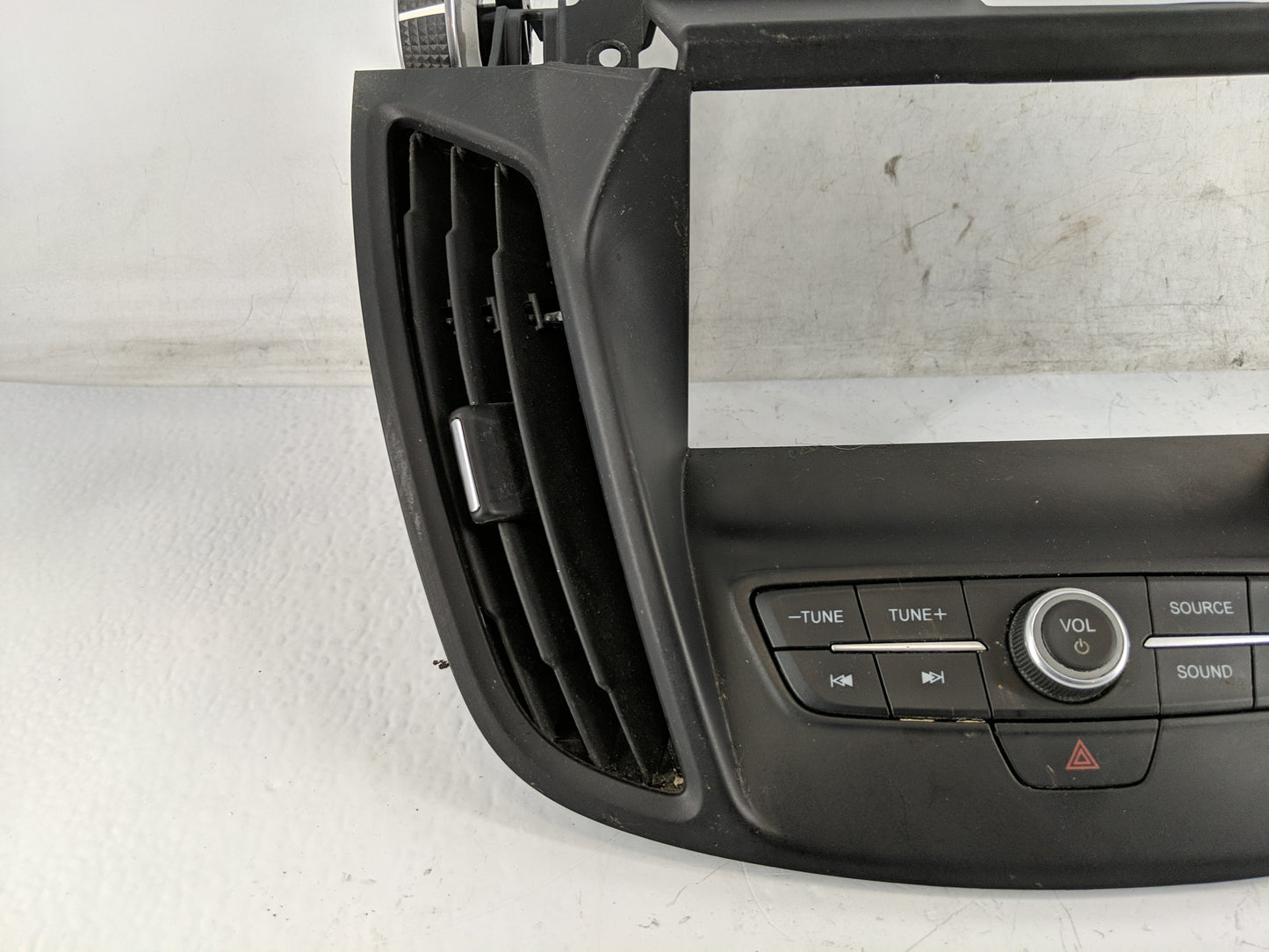 2017-2019 Ford Escape Radio Control Panel - Oemusedautoparts1.com