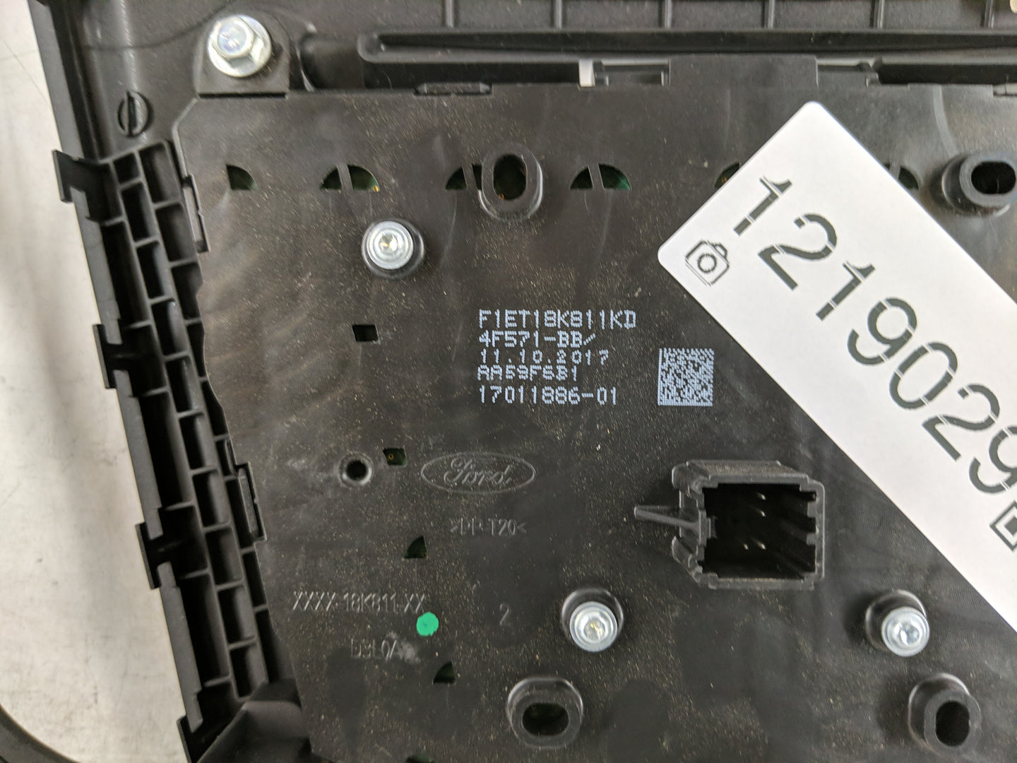 2017-2019 Ford Escape Radio Control Panel - Oemusedautoparts1.com