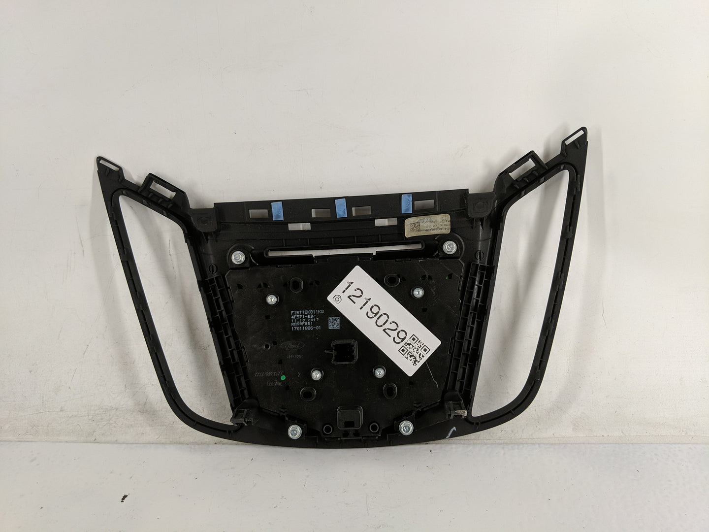 2017-2019 Ford Escape Radio Control Panel - Oemusedautoparts1.com