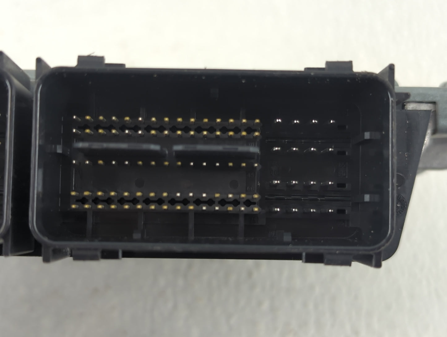 2017-2019 Ford Escape PCM Engine Control Computer ECU ECM PCU OEM P/N:HJ5A-12A650-MA Fits Fits 2017 2018 2019 OEM Used Auto 