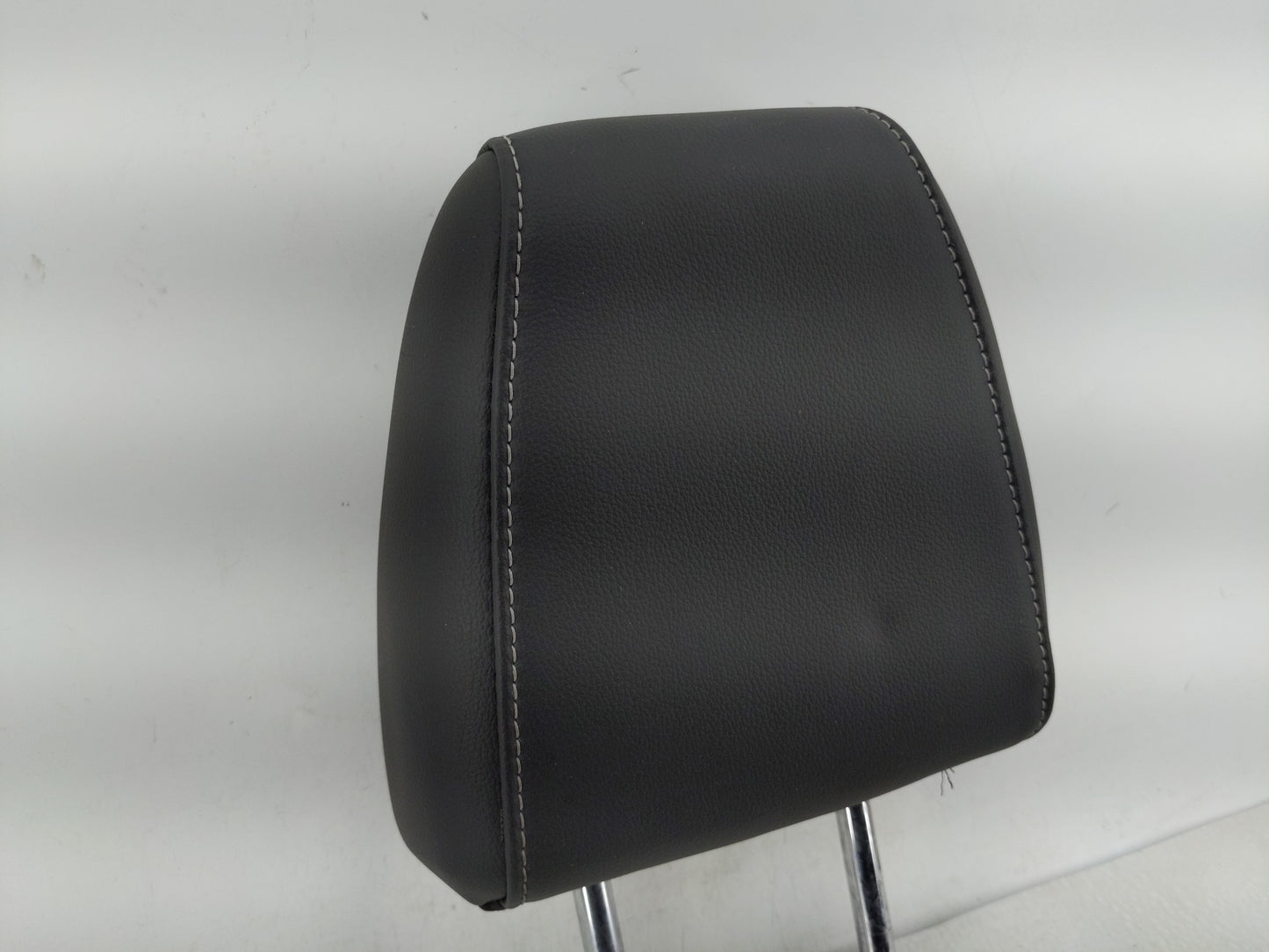 2018 Ford Escape Headrest Head Rest Front Driver Passenger Seat Fits OEM Used Auto Parts - Oemusedautoparts1.com