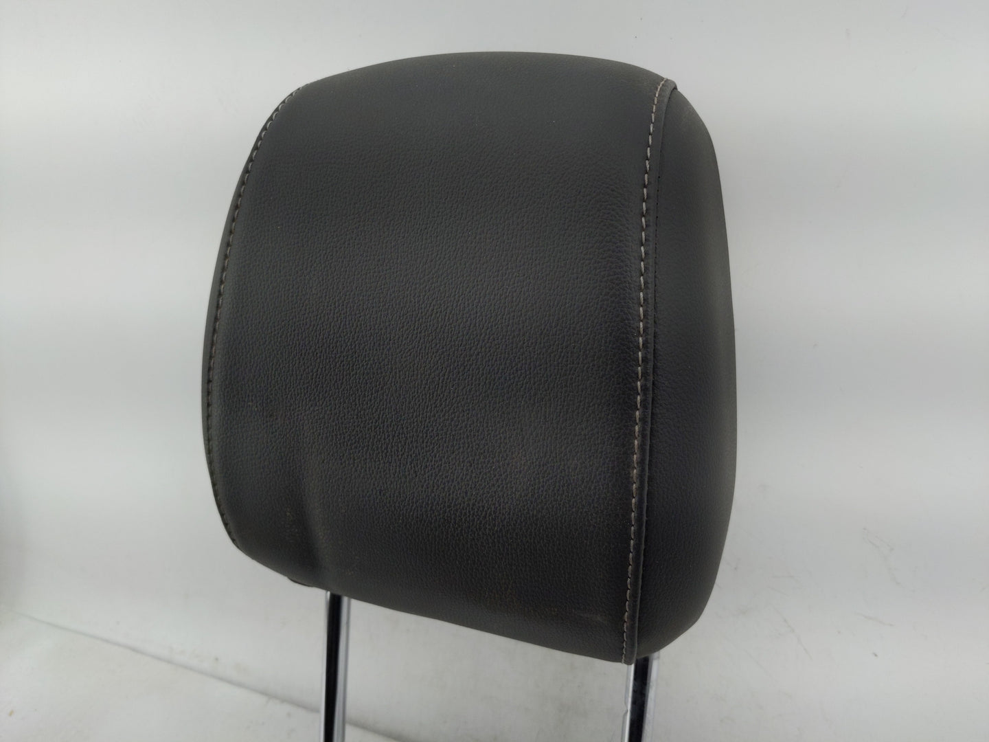 2018 Ford Escape Headrest Head Rest Front Driver Passenger Seat Fits OEM Used Auto Parts - Oemusedautoparts1.com