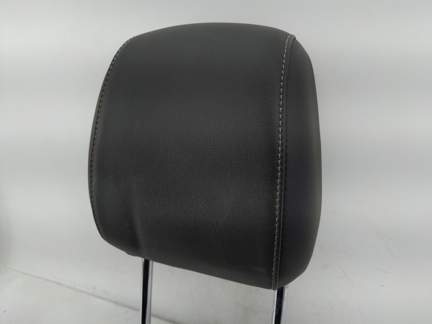 2018 Ford Escape Headrest Head Rest Front Driver Passenger Seat Fits OEM Used Auto Parts - Oemusedautoparts1.com