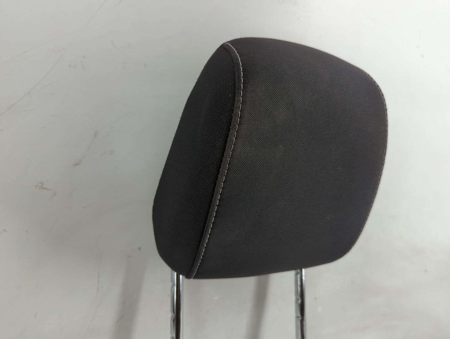 2018 Ford Escape Headrest Head Rest Front Driver Passenger Seat Fits OEM Used Auto Parts - Oemusedautoparts1.com