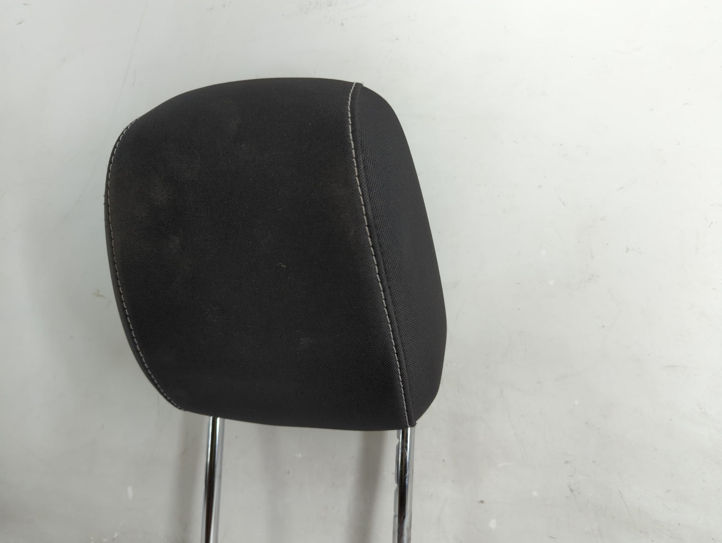 2018 Ford Escape Headrest Head Rest Front Driver Passenger Seat Fits OEM Used Auto Parts - Oemusedautoparts1.com