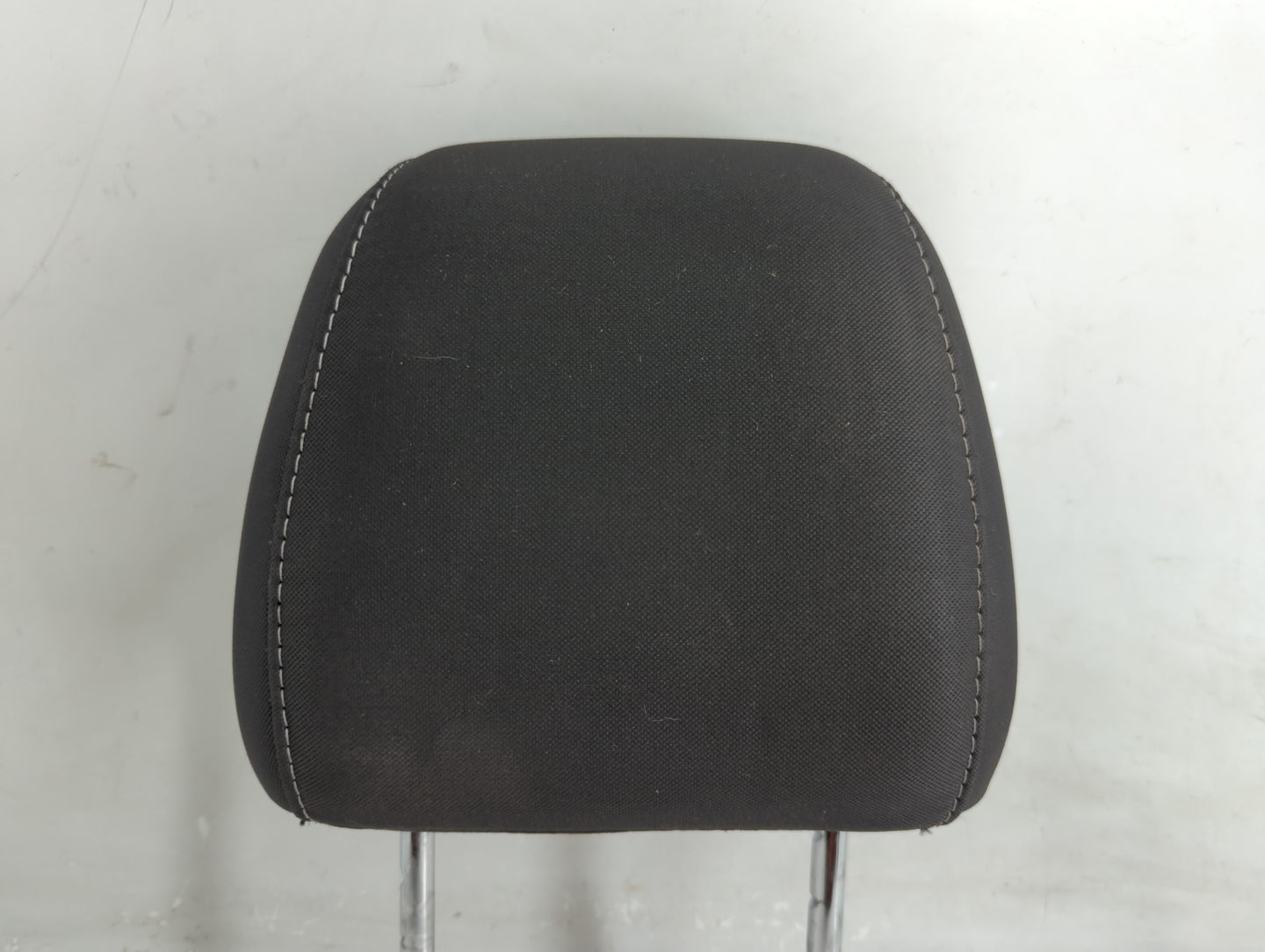 2018 Ford Escape Headrest Head Rest Front Driver Passenger Seat Fits OEM Used Auto Parts - Oemusedautoparts1.com