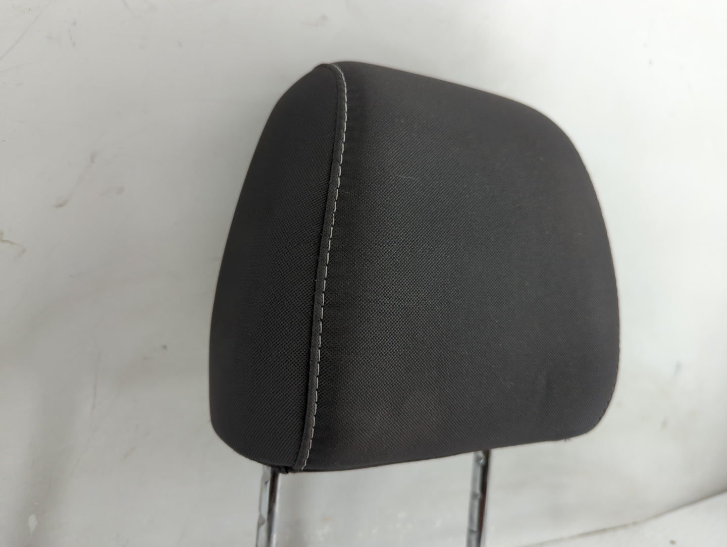 2018 Ford Escape Headrest Head Rest Front Driver Passenger Seat Fits OEM Used Auto Parts - Oemusedautoparts1.com